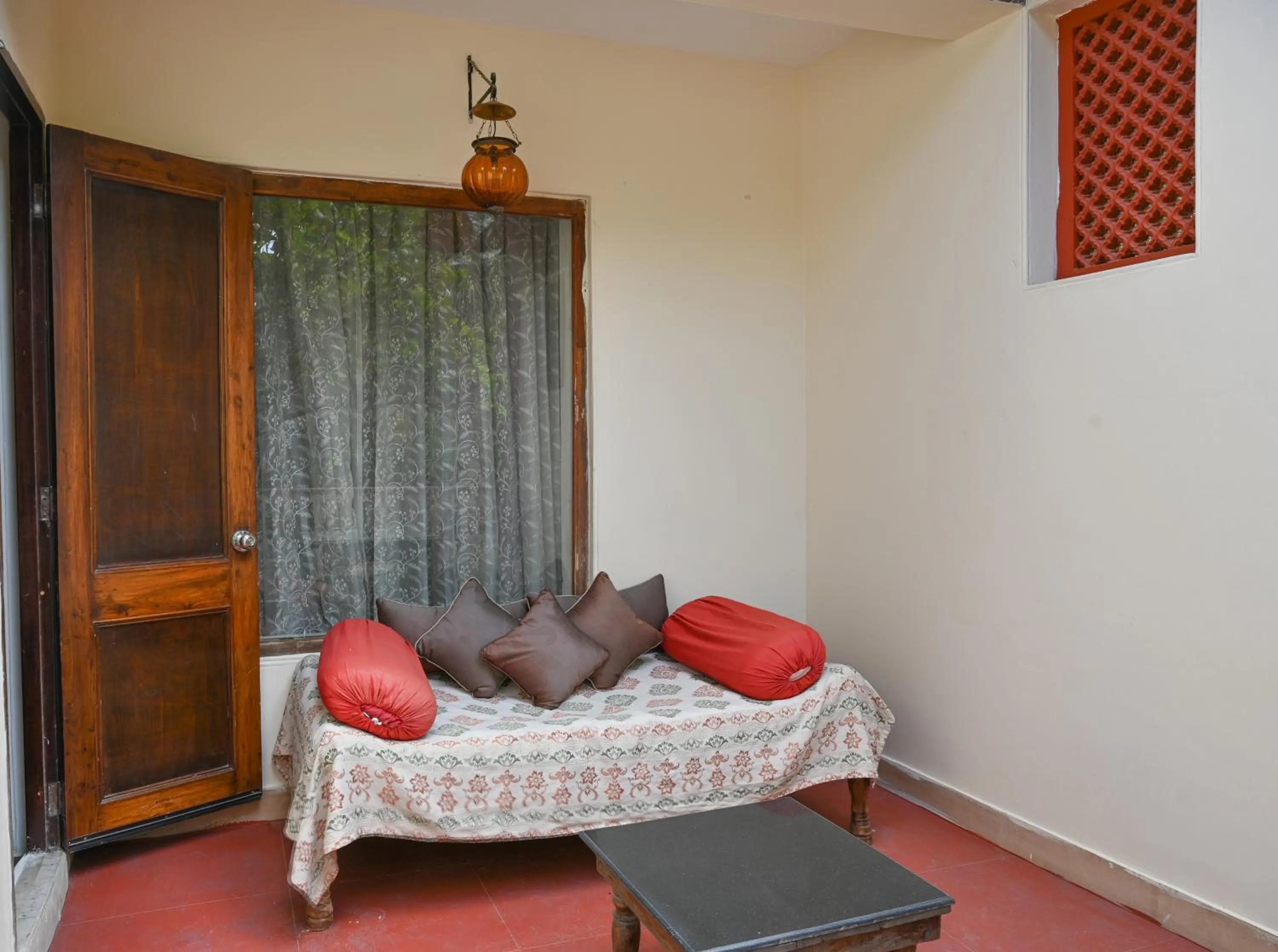 Seating area, Bed in Ranbanka Palace