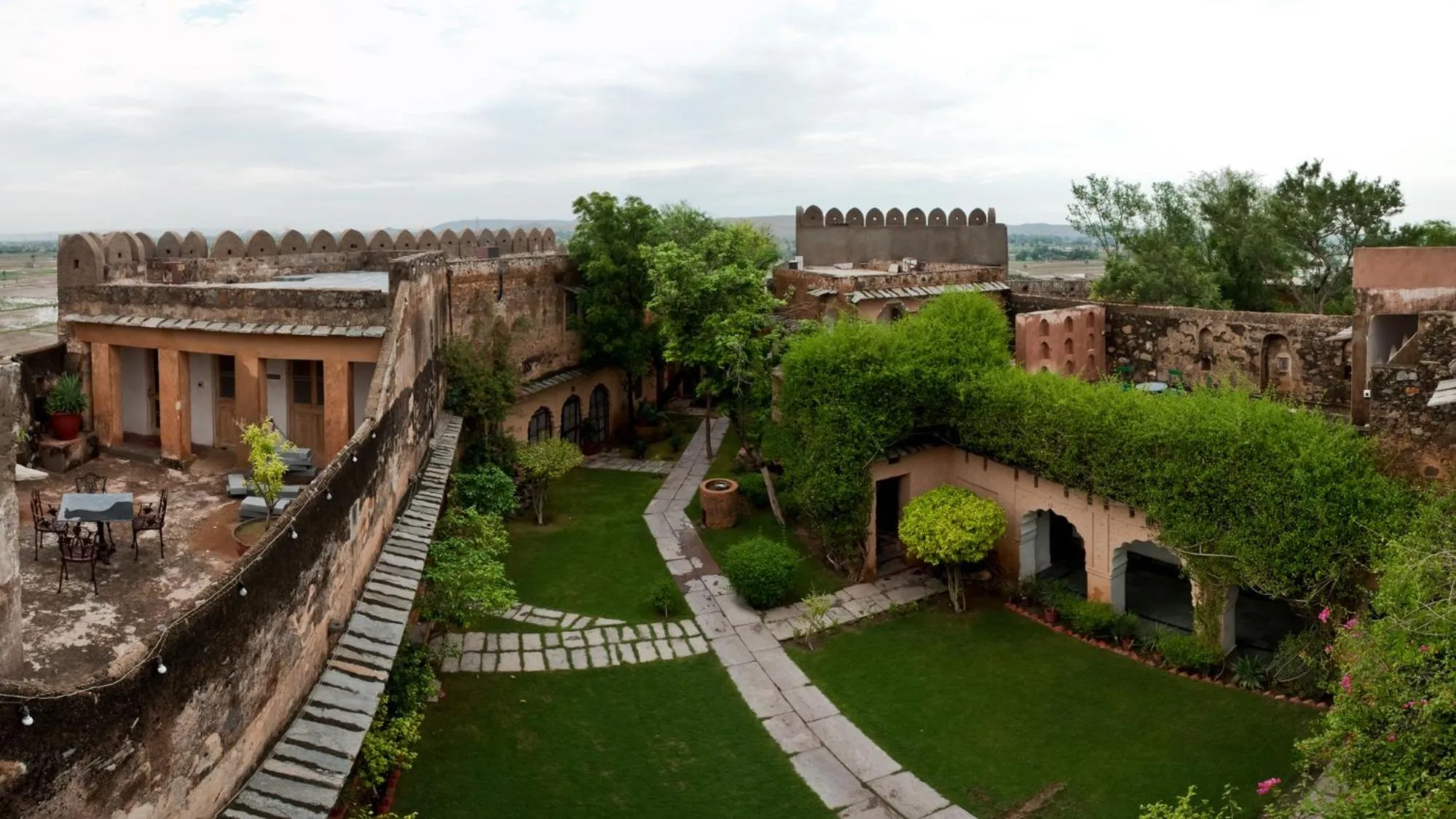 Garden view in Neemrana's - Hill Fort - Kesroli