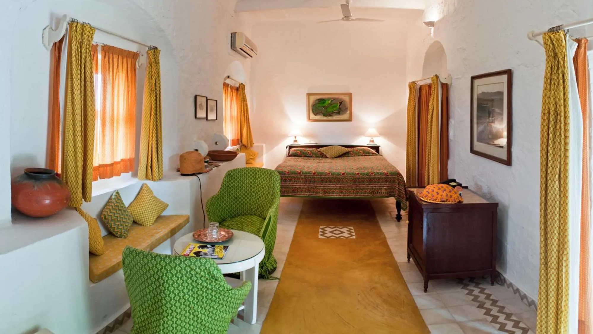 Photo of the whole room, Bed in Neemrana's - Hill Fort - Kesroli