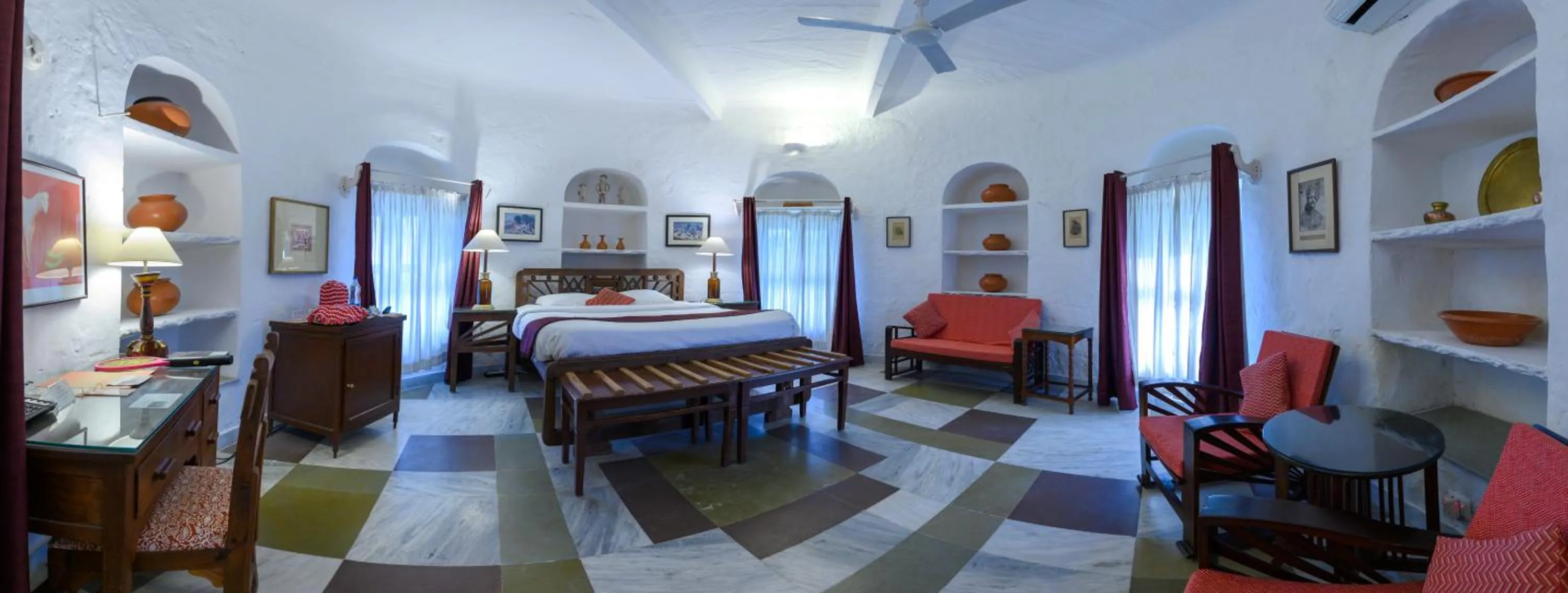 Bed in Neemrana's - Hill Fort - Kesroli