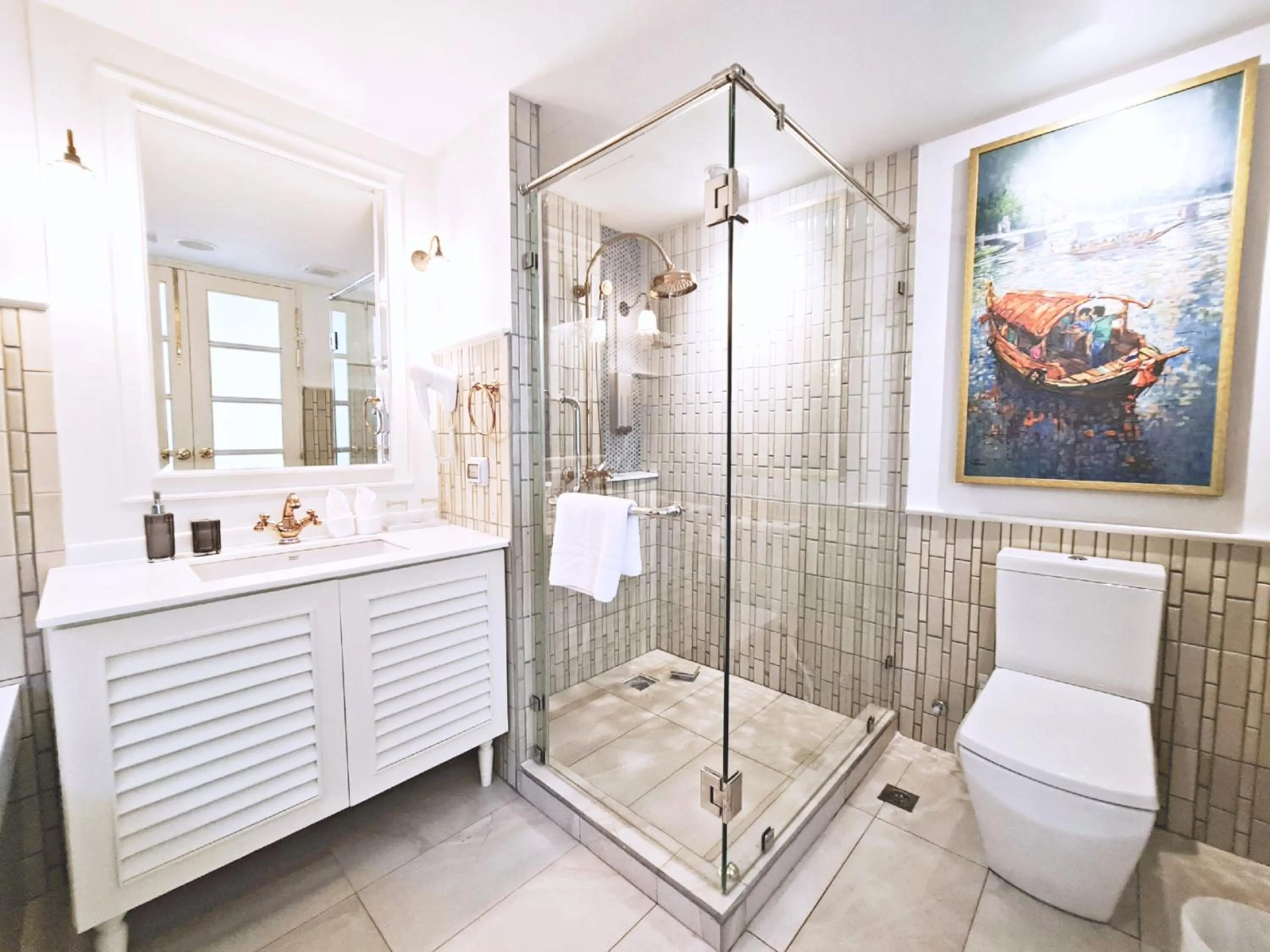 Shower in Buri Sriping Riverside Resort & Spa