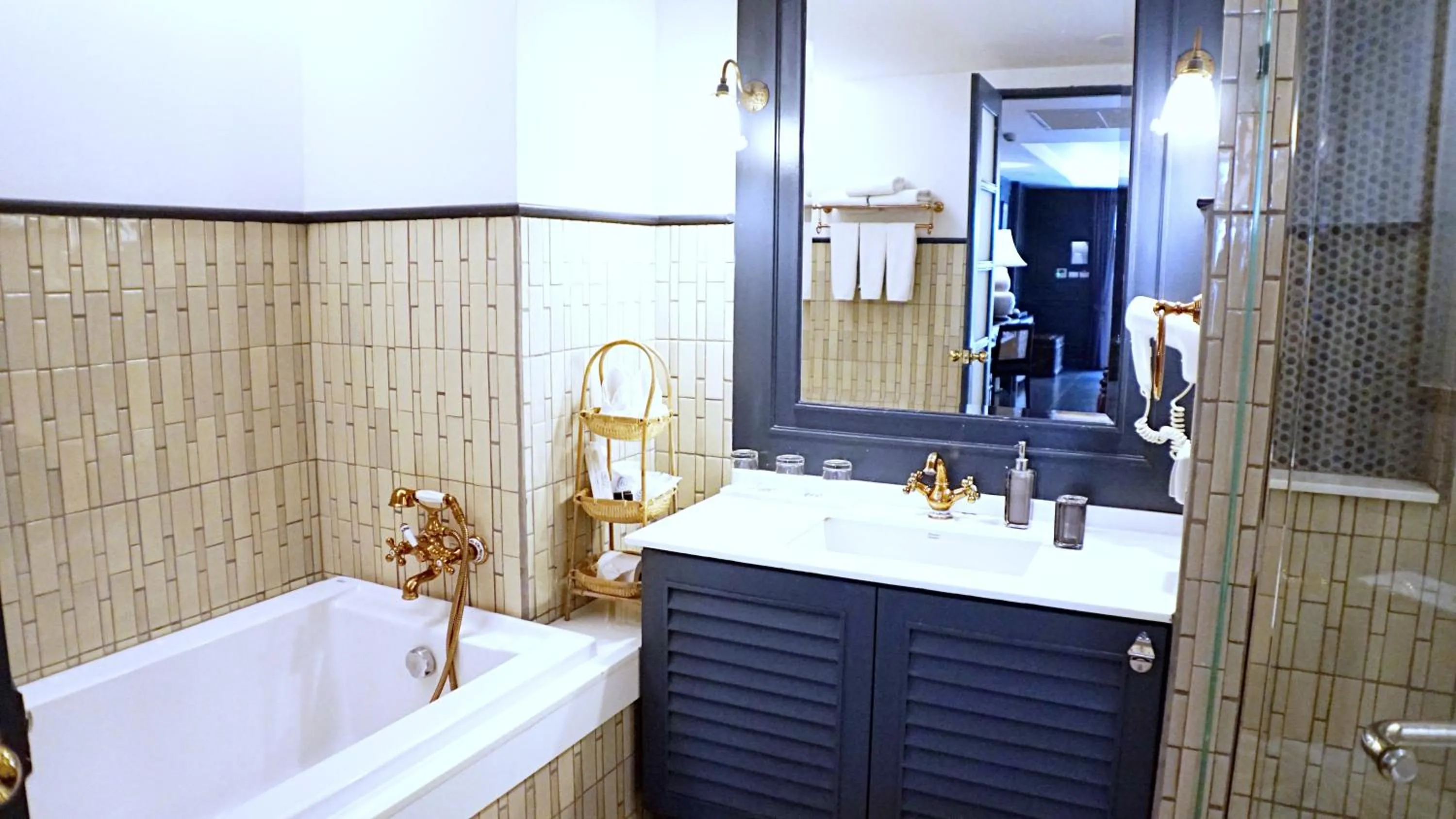 Bathroom in Buri Sriping Riverside Resort & Spa