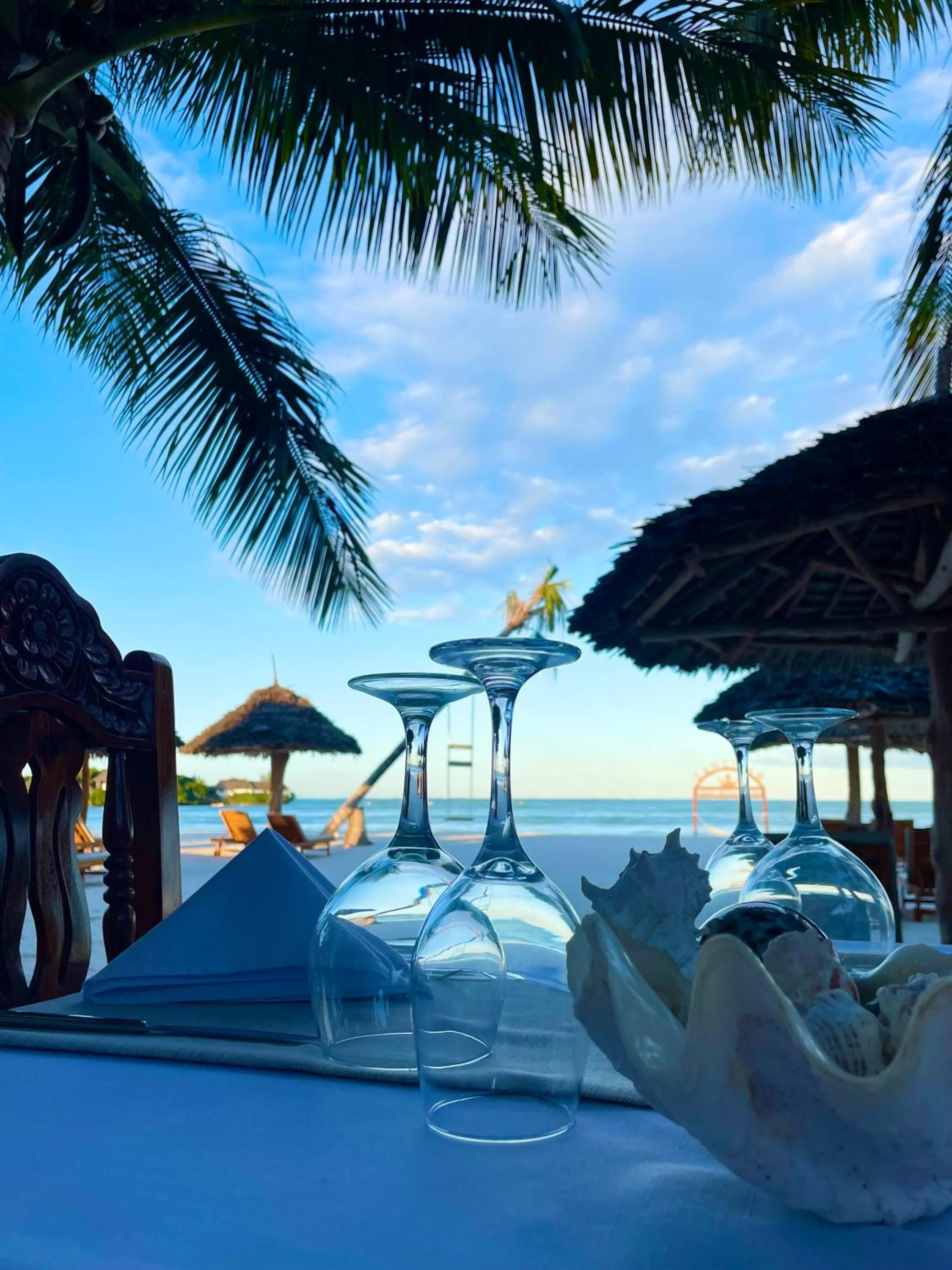 Restaurant/places to eat in Karibu Beach Resort