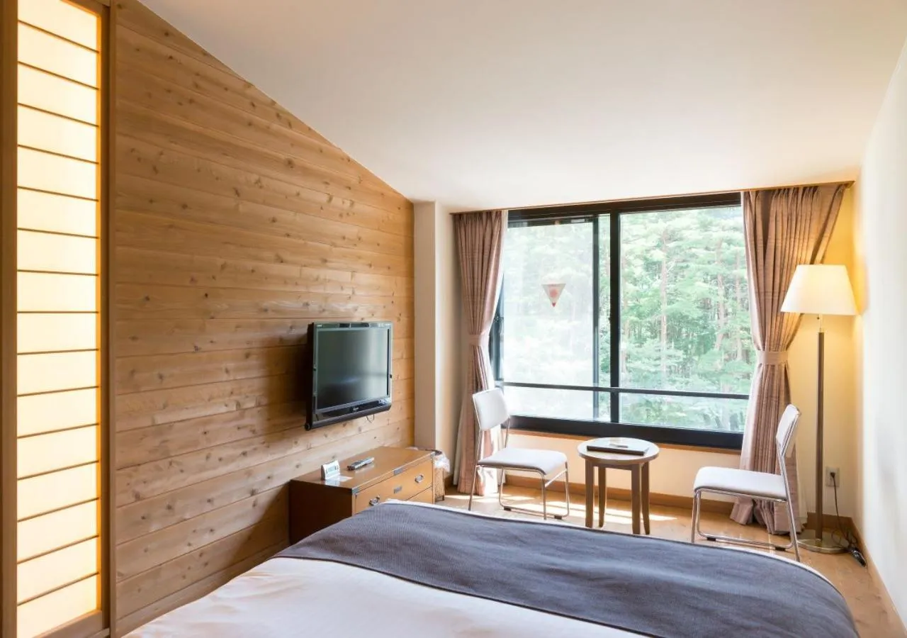 TV and multimedia, Bed in Yatsugatake Hotel Fuuka