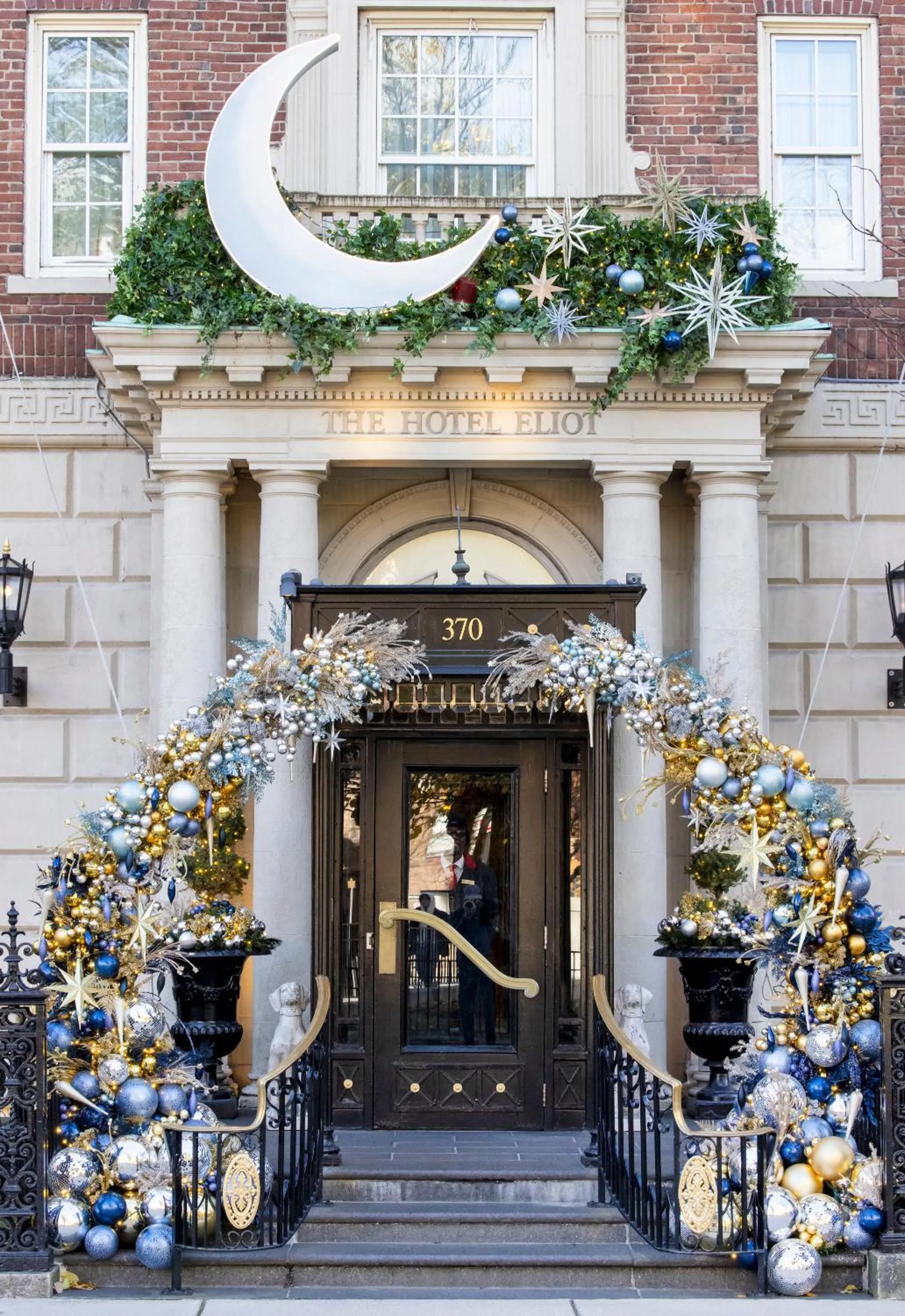 Facade/entrance in The Eliot Hotel