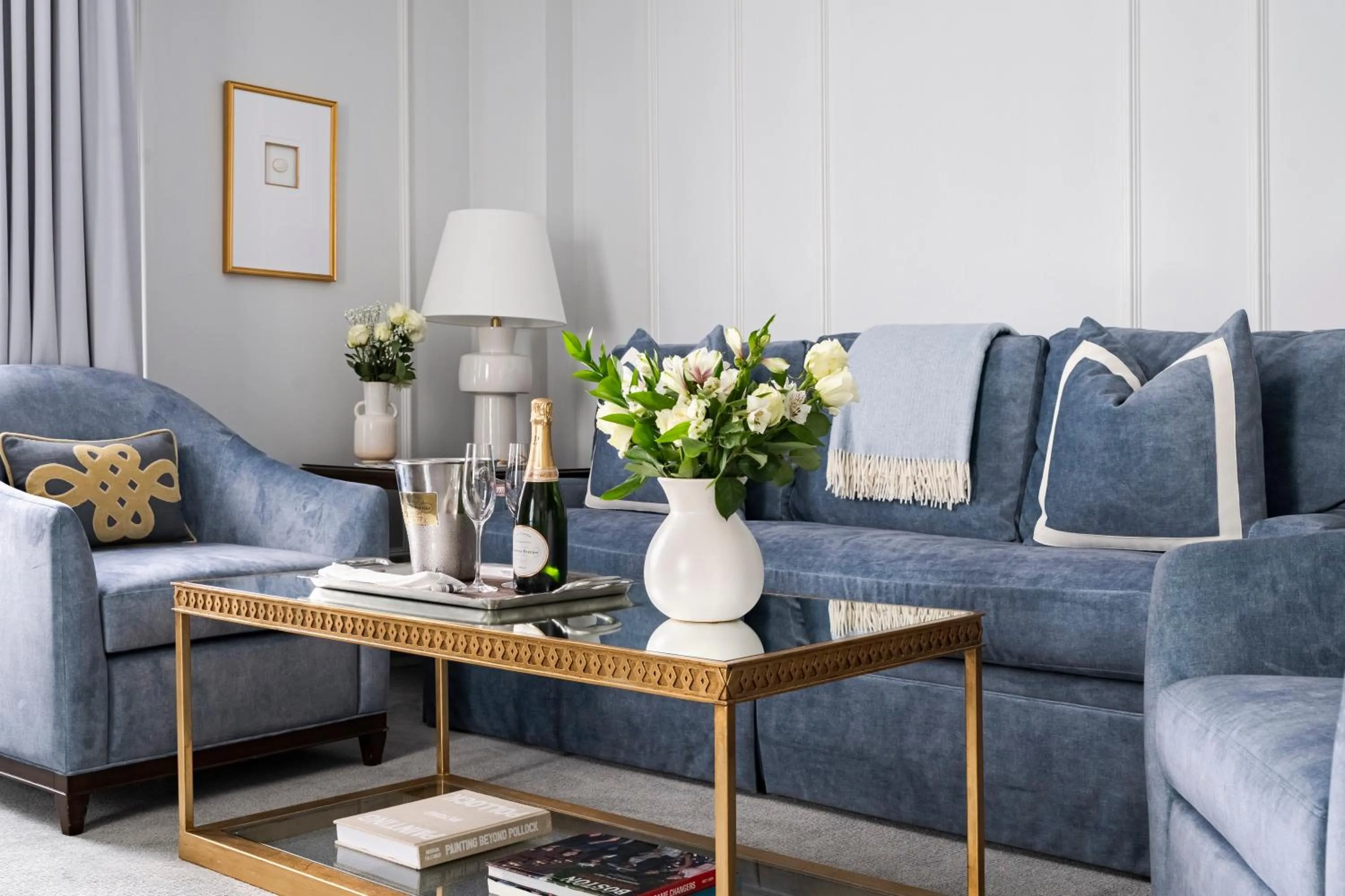 Living room in The Eliot Hotel