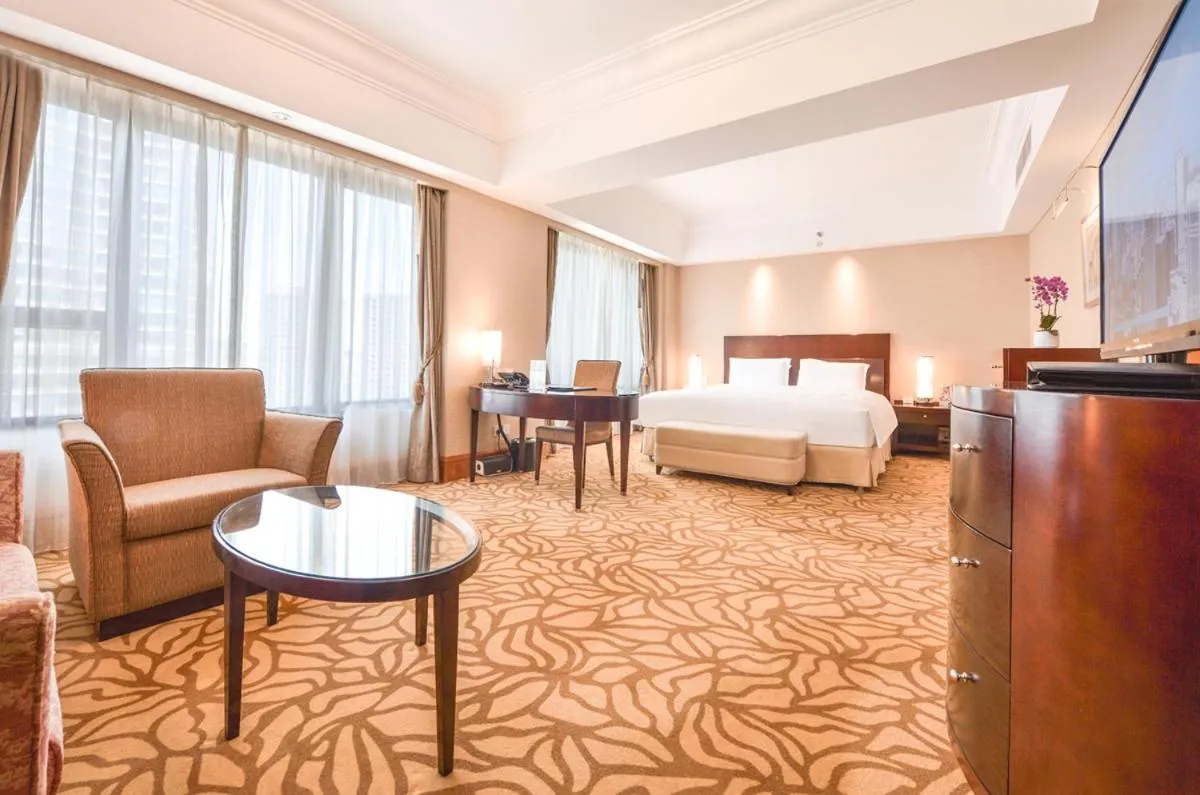 Bed in Furama Hotel Dalian