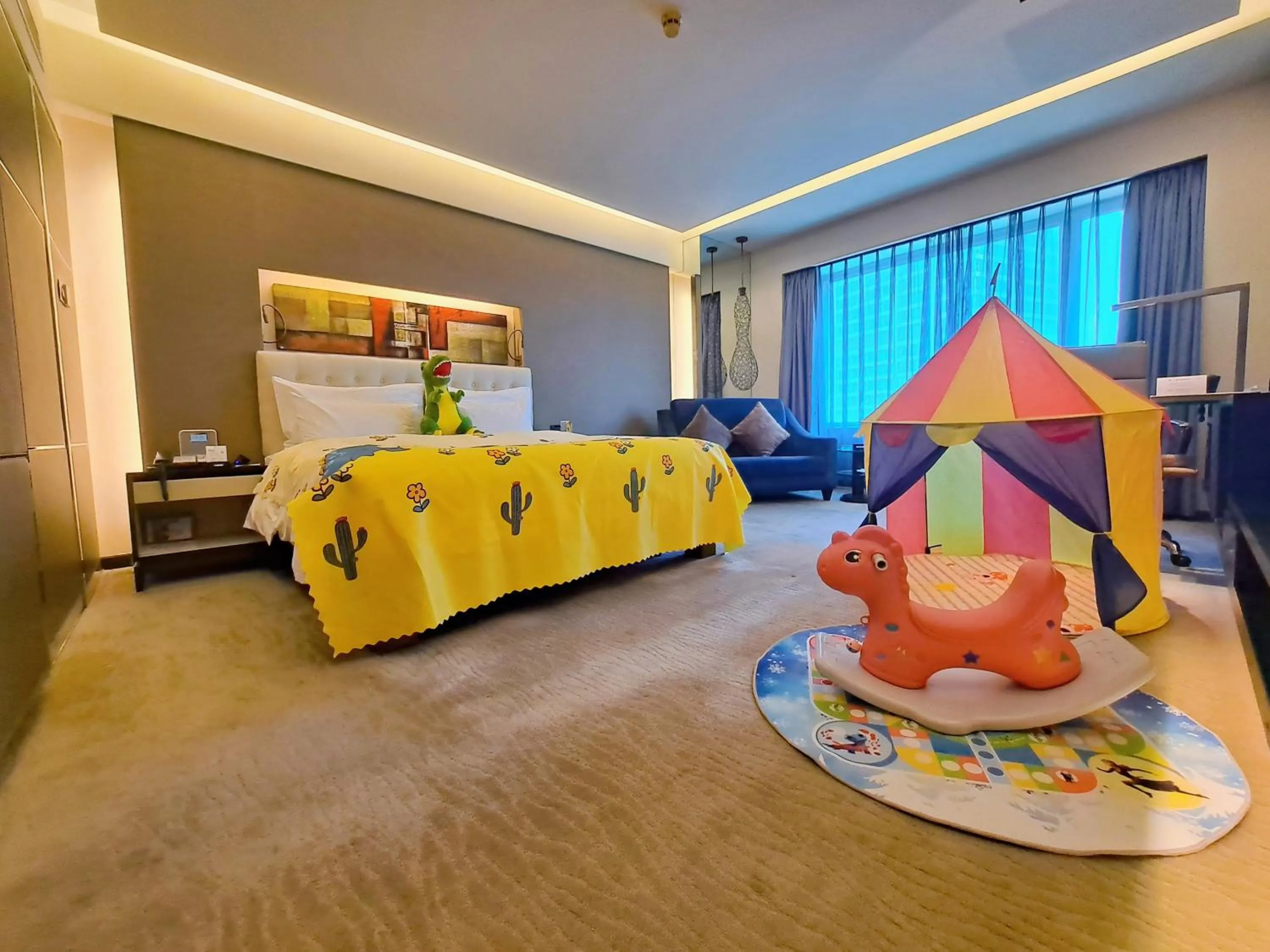 Photo of the whole room in Furama Hotel Dalian