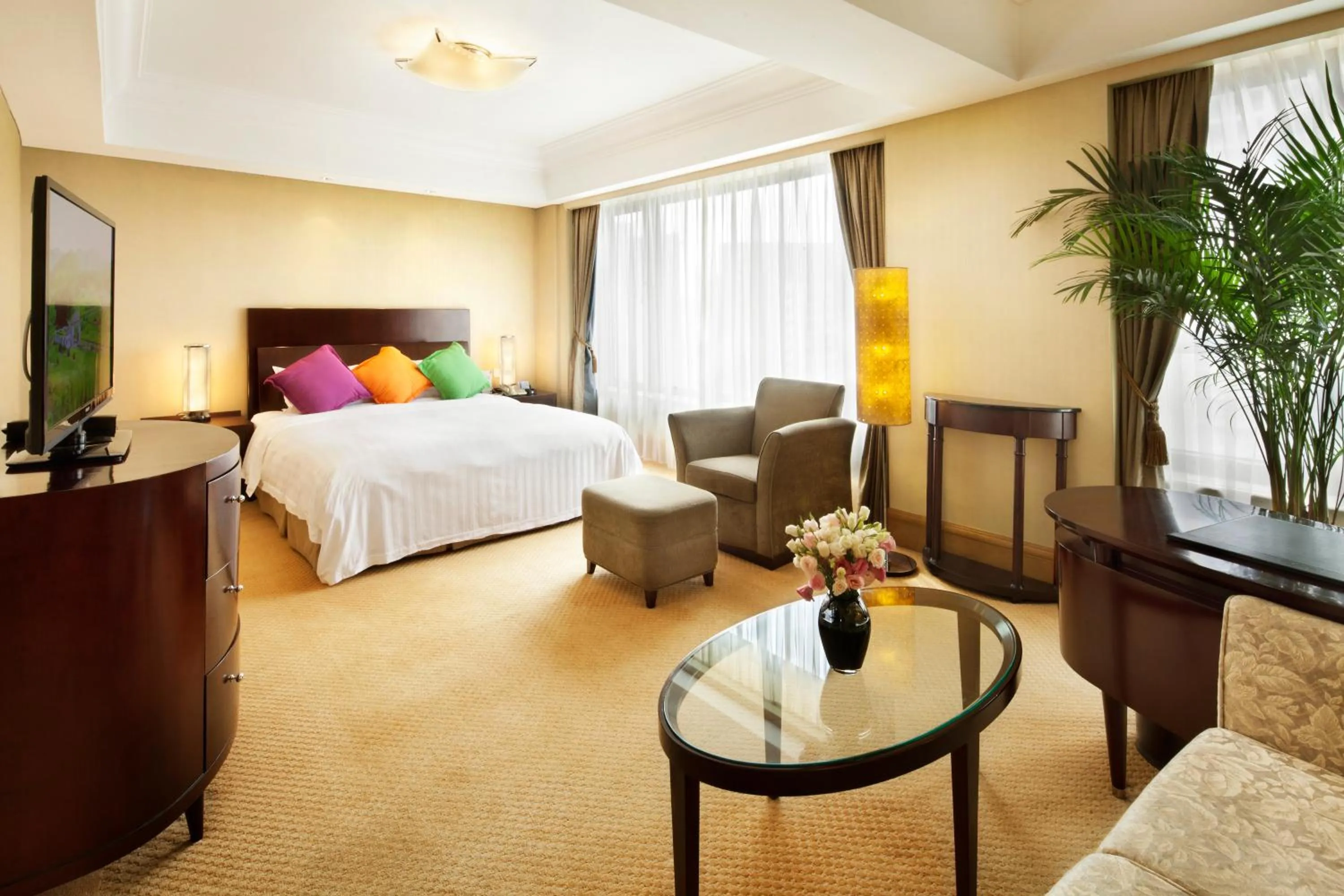 Bed in Furama Hotel Dalian