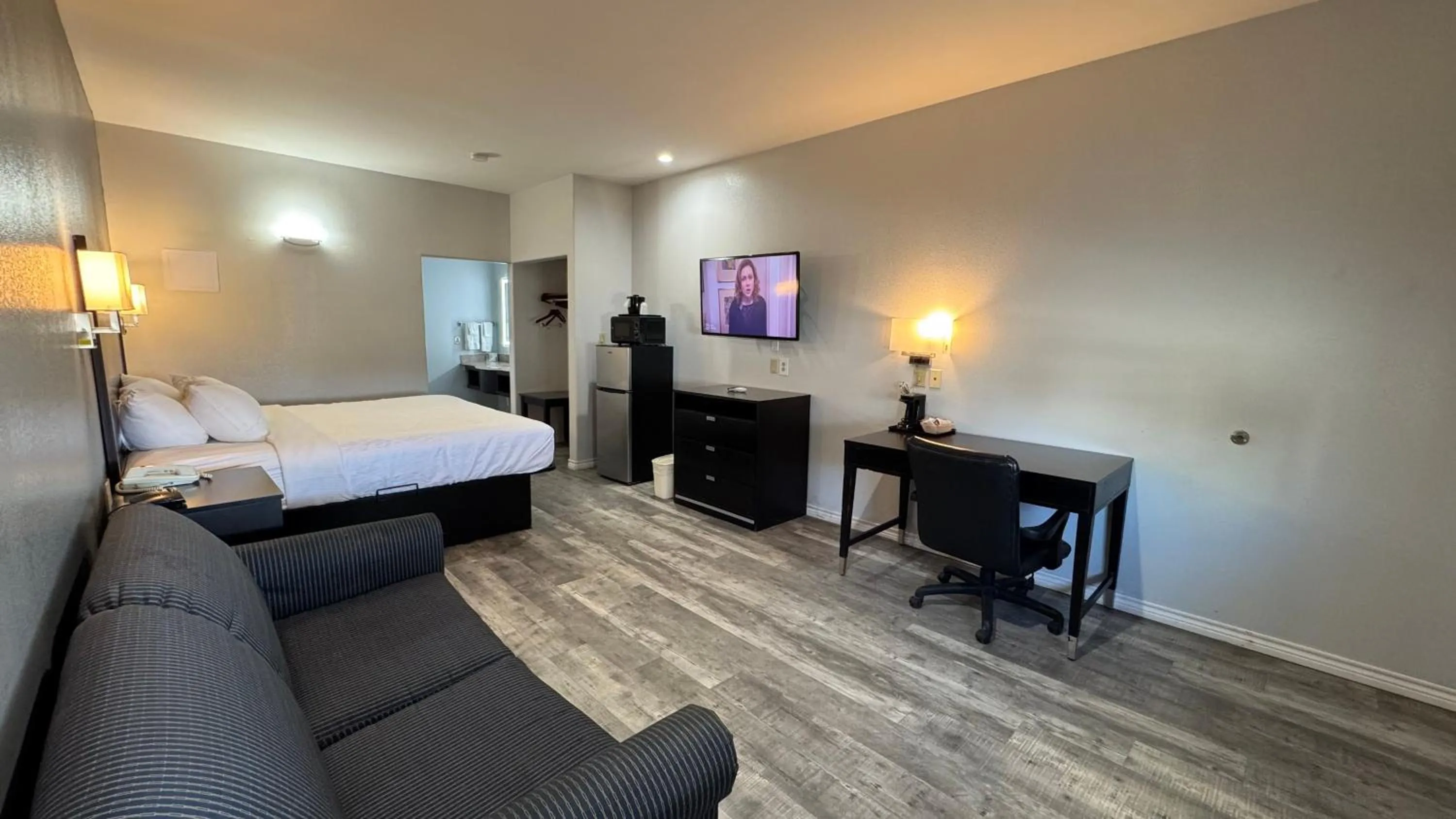 Sunbridge Inn & Suite Extended Stay