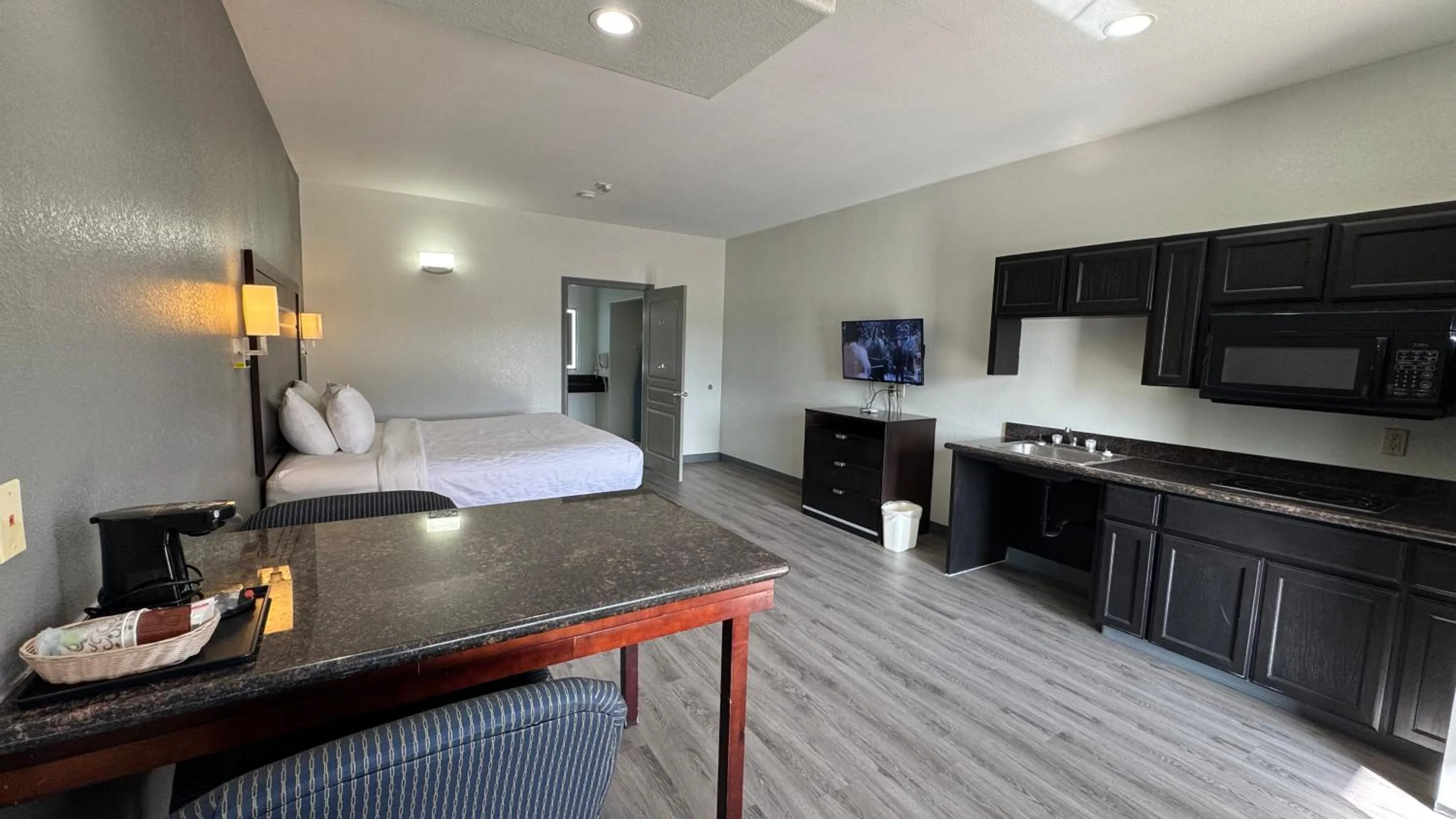 Sunbridge Inn & Suite Extended Stay