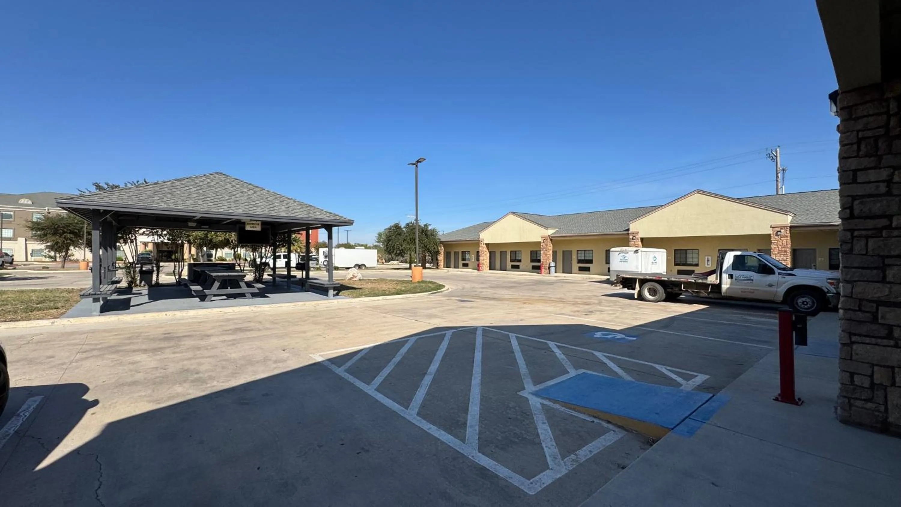 Sunbridge Inn & Suite Extended Stay