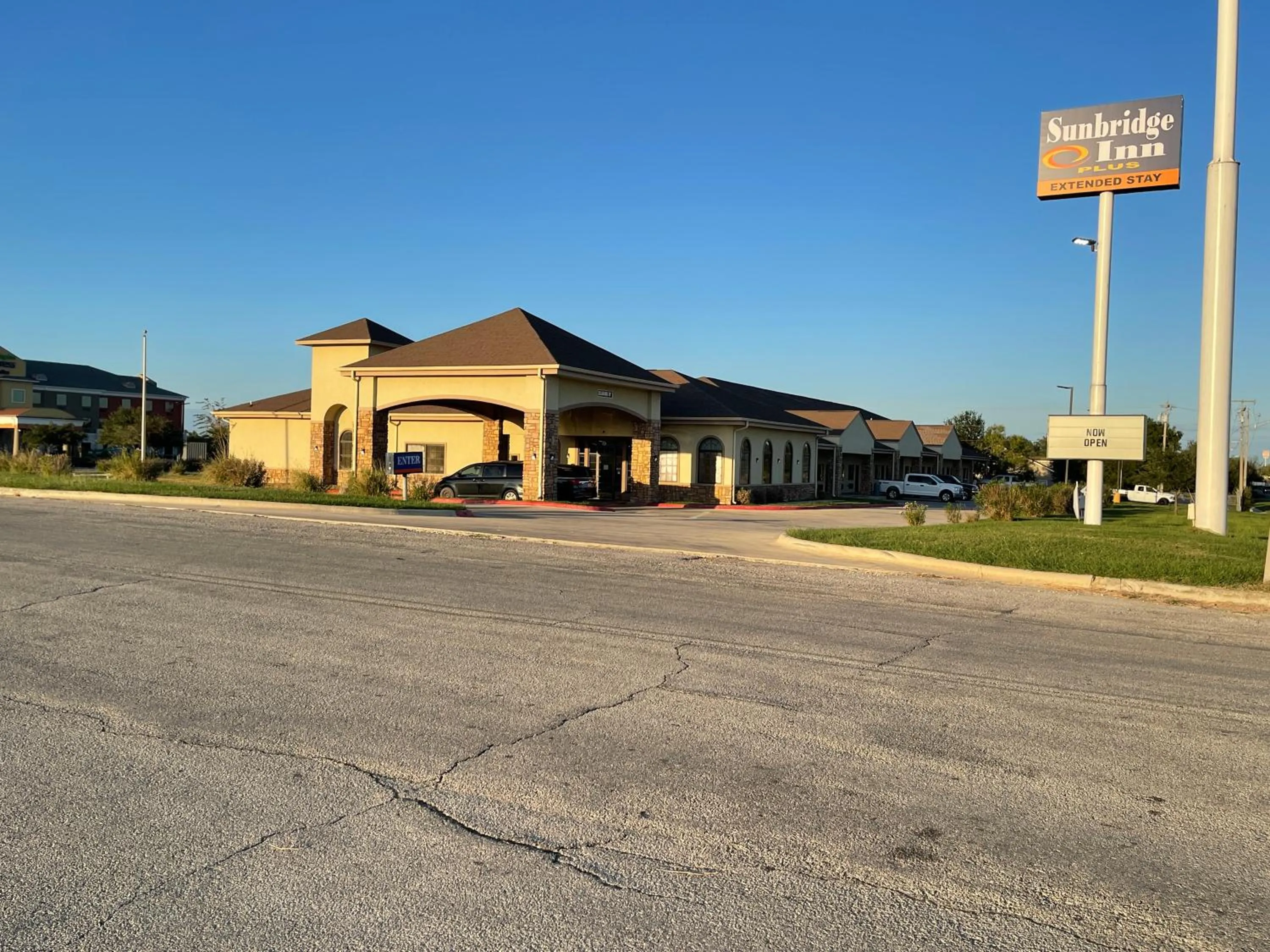 Property building in Sunbridge Inn & Suite Extended Stay