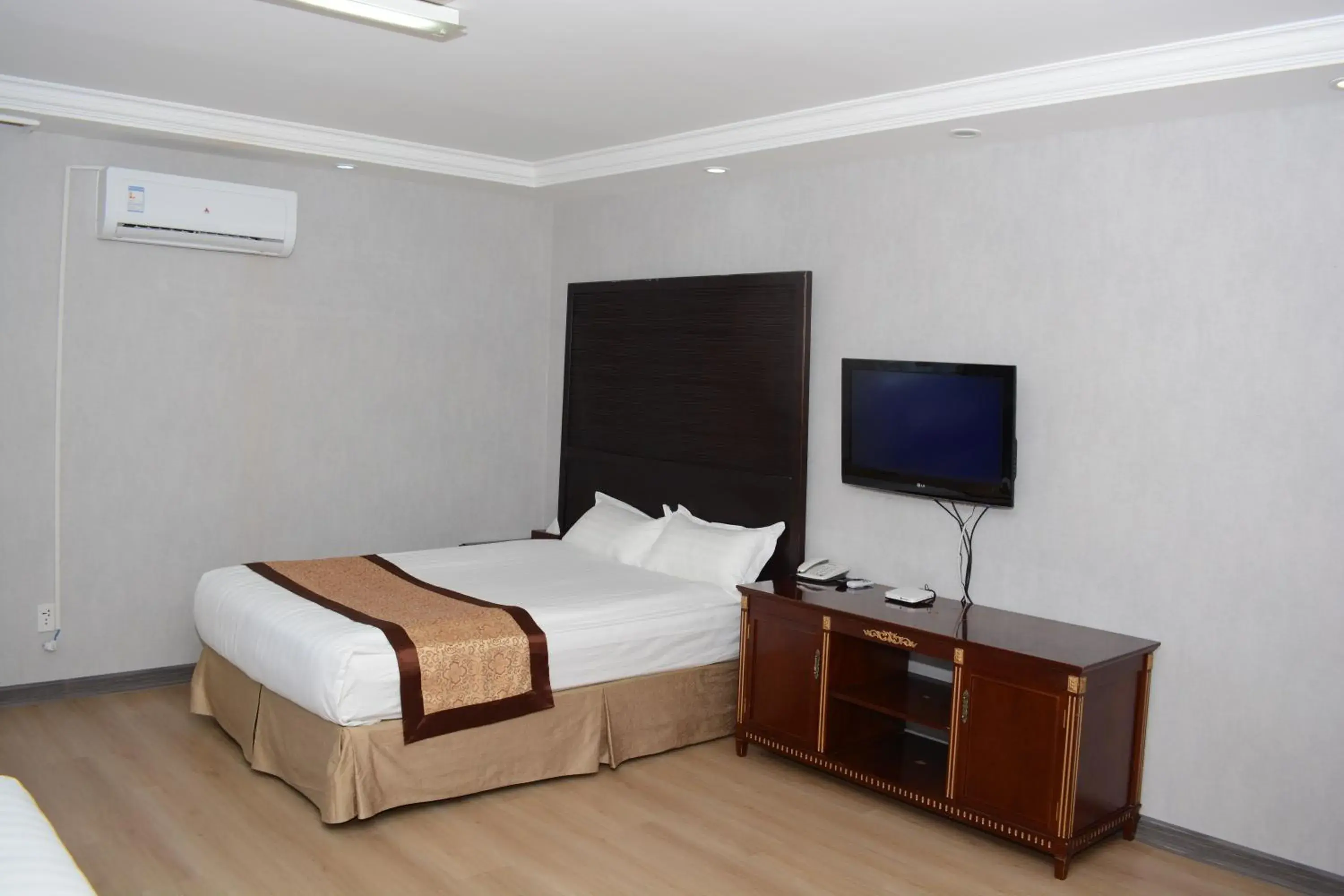 Quadruple Room in White House Hotel Quadruple Room in White House Hotel