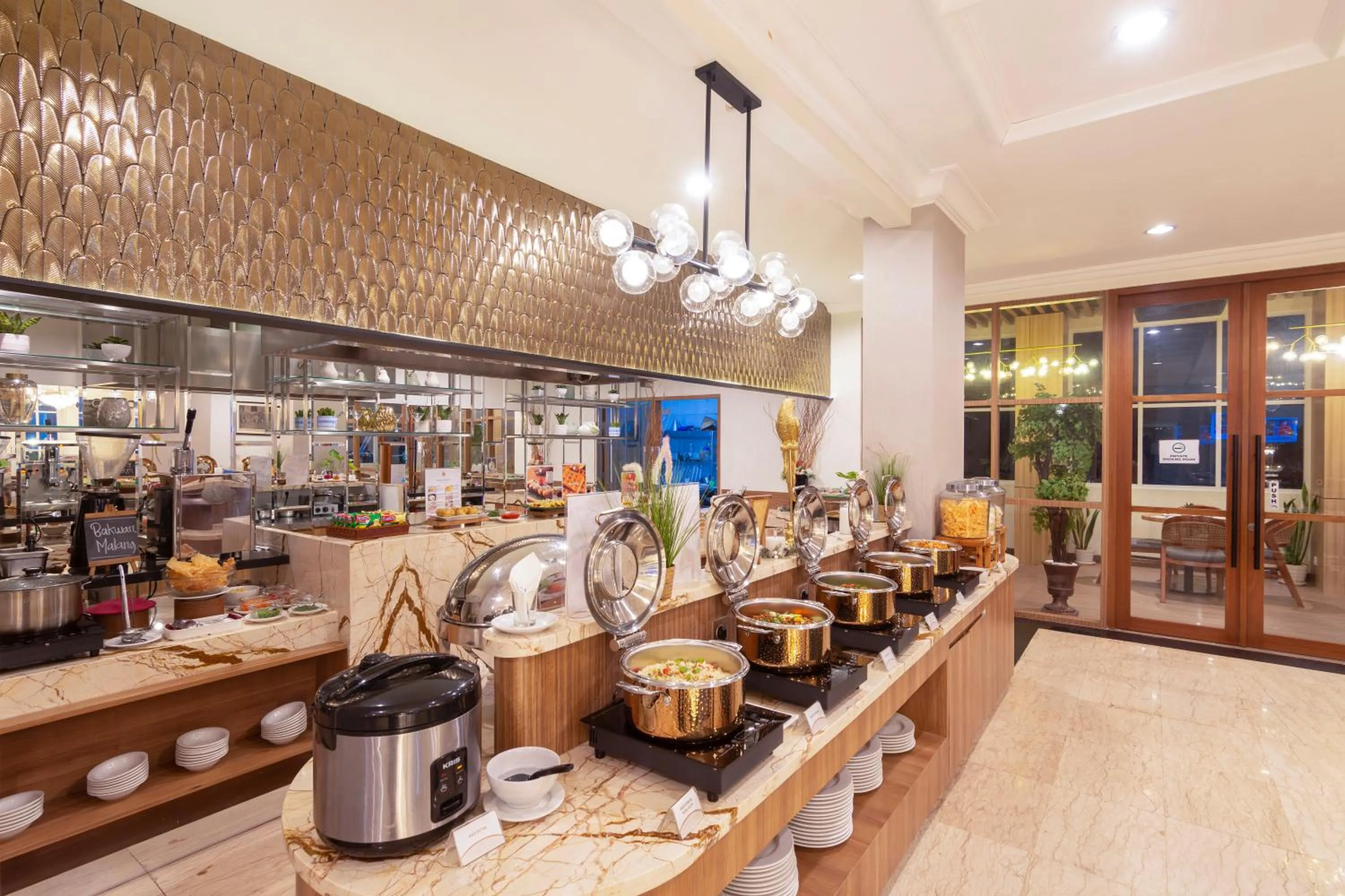 Blue Sky Pandurata Hotel Cikini