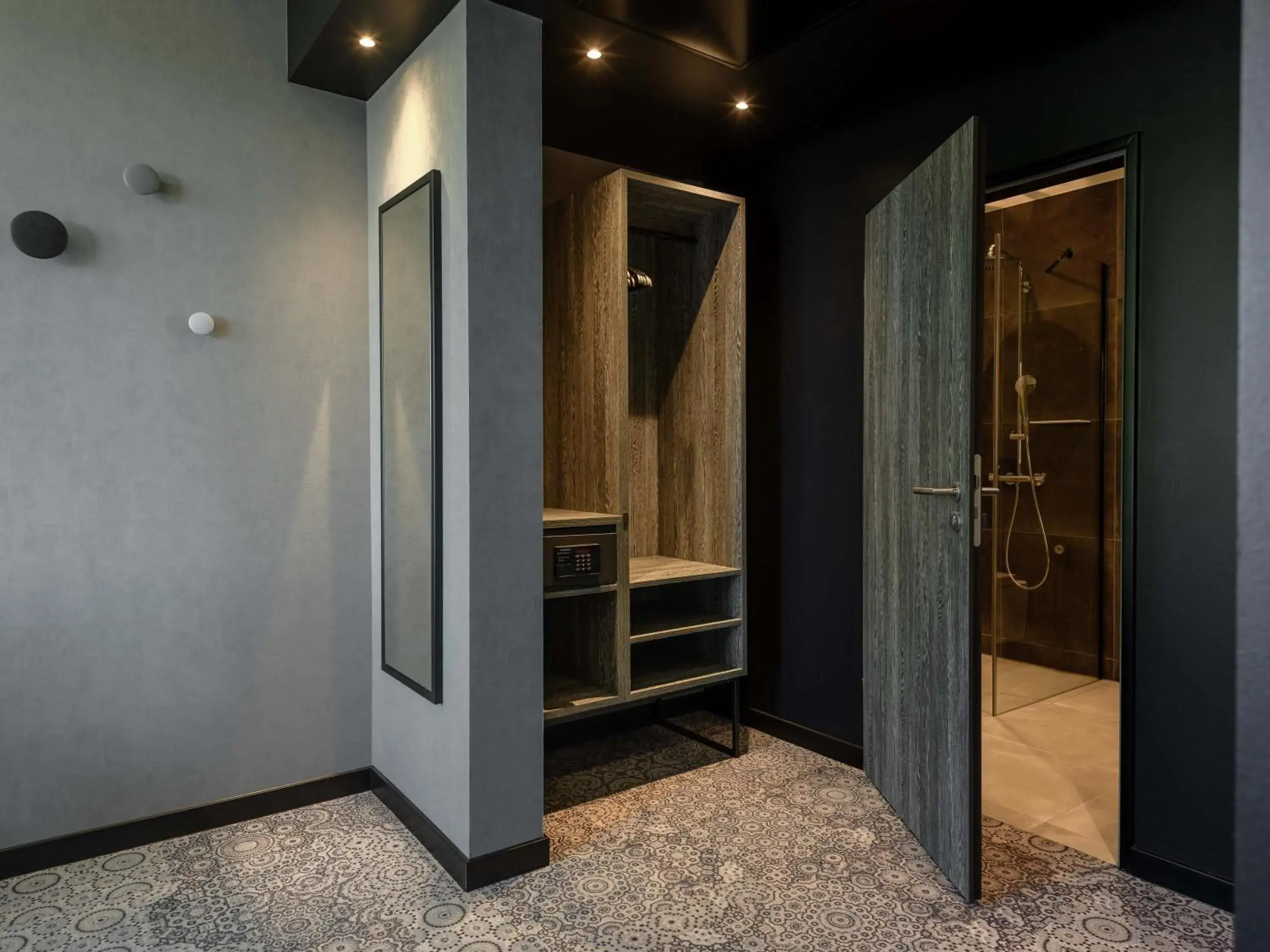 Comfort Plus Double Room with Sofa Bed in ibis Styles Friedrichshafen Comfort Plus Double Room with Sofa Bed in ibis Styles Friedrichshafen