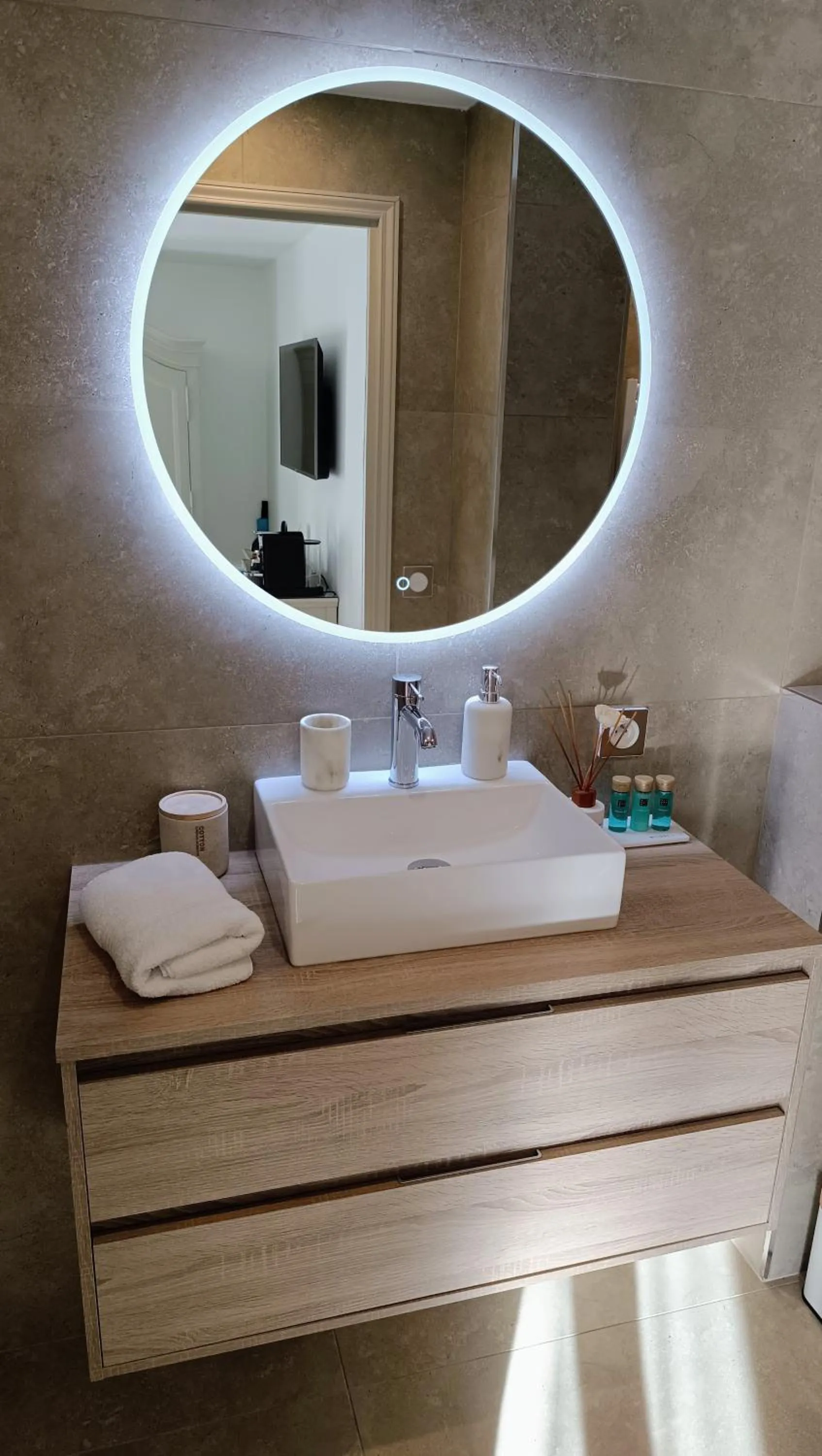 Bathroom in Loup Castel Boutique Hotel B&B