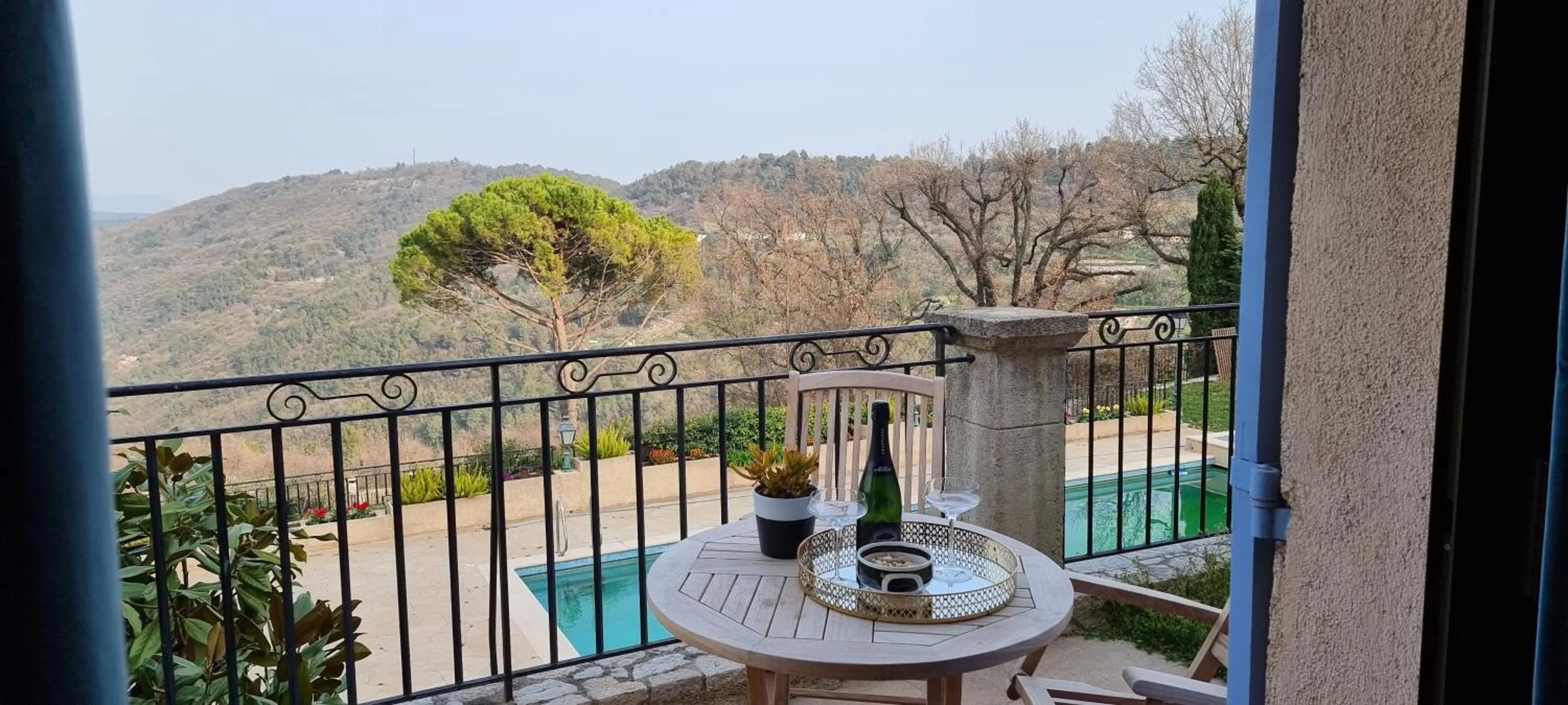 Patio in Loup Castel Boutique Hotel B&B