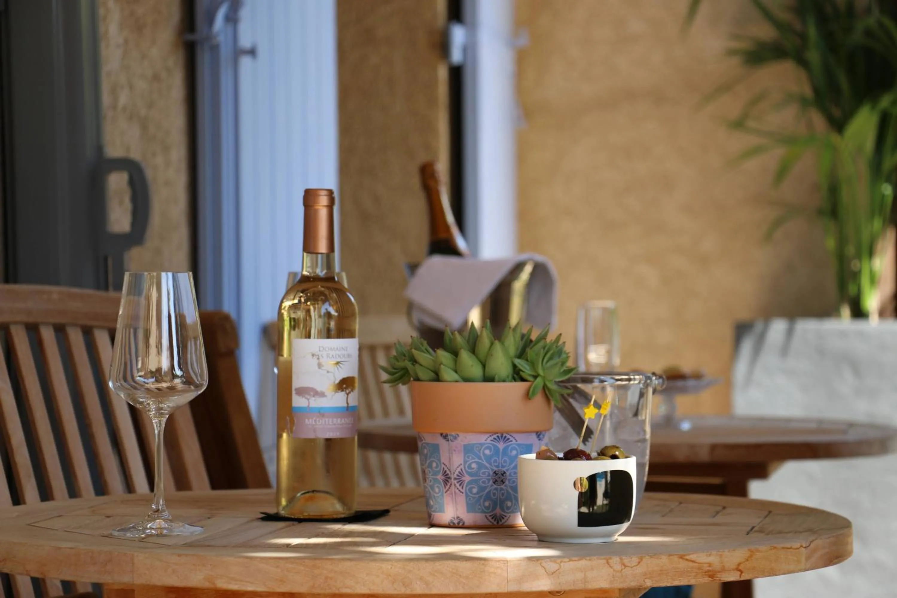 Patio in Loup Castel Boutique Hotel B&B