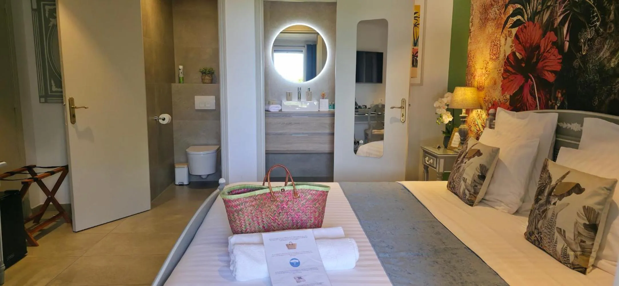 Bed in Loup Castel Boutique Hotel B&B