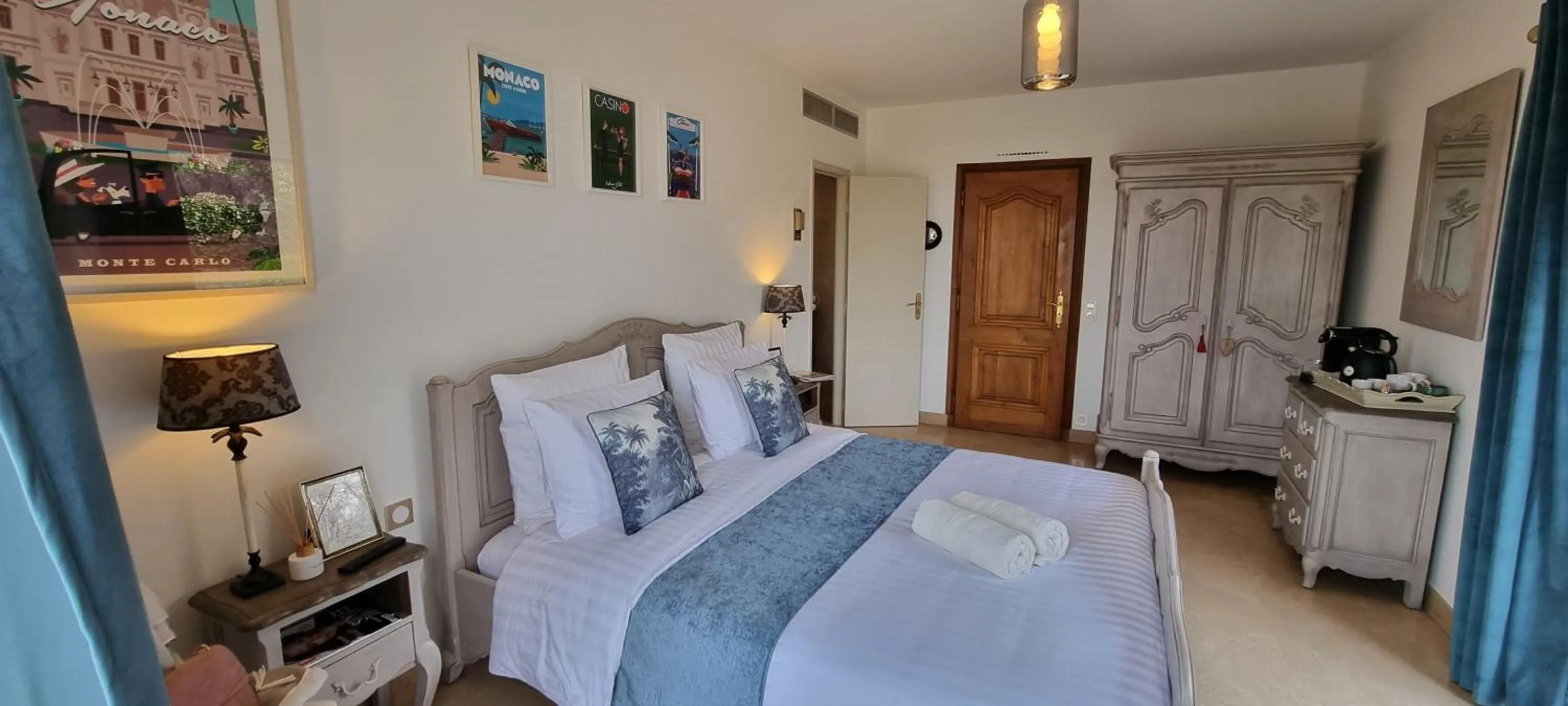 Bed in Loup Castel Boutique Hotel B&B