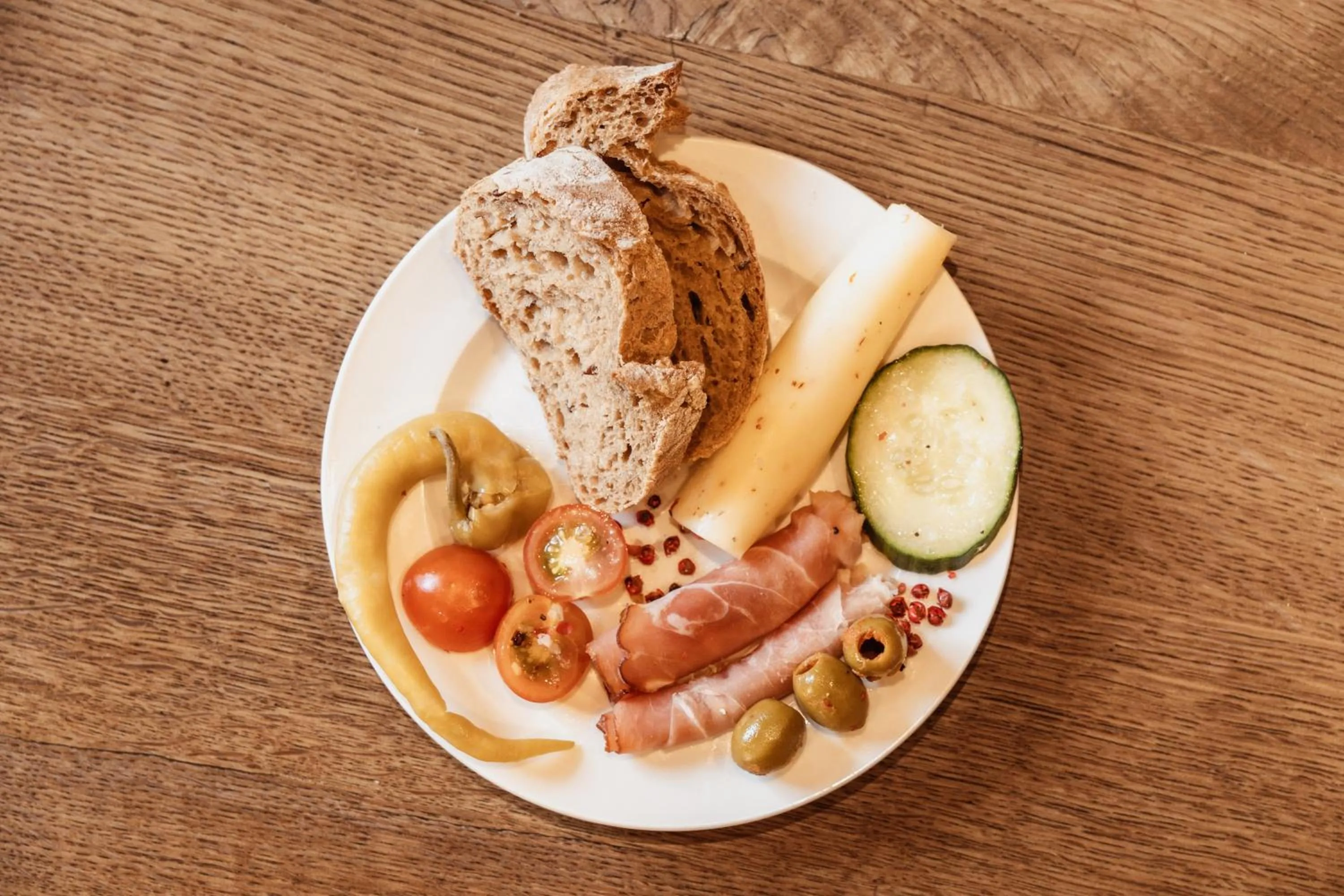 Restaurant/places to eat in Weinhotel des Riesling Zum Grünen Kranz