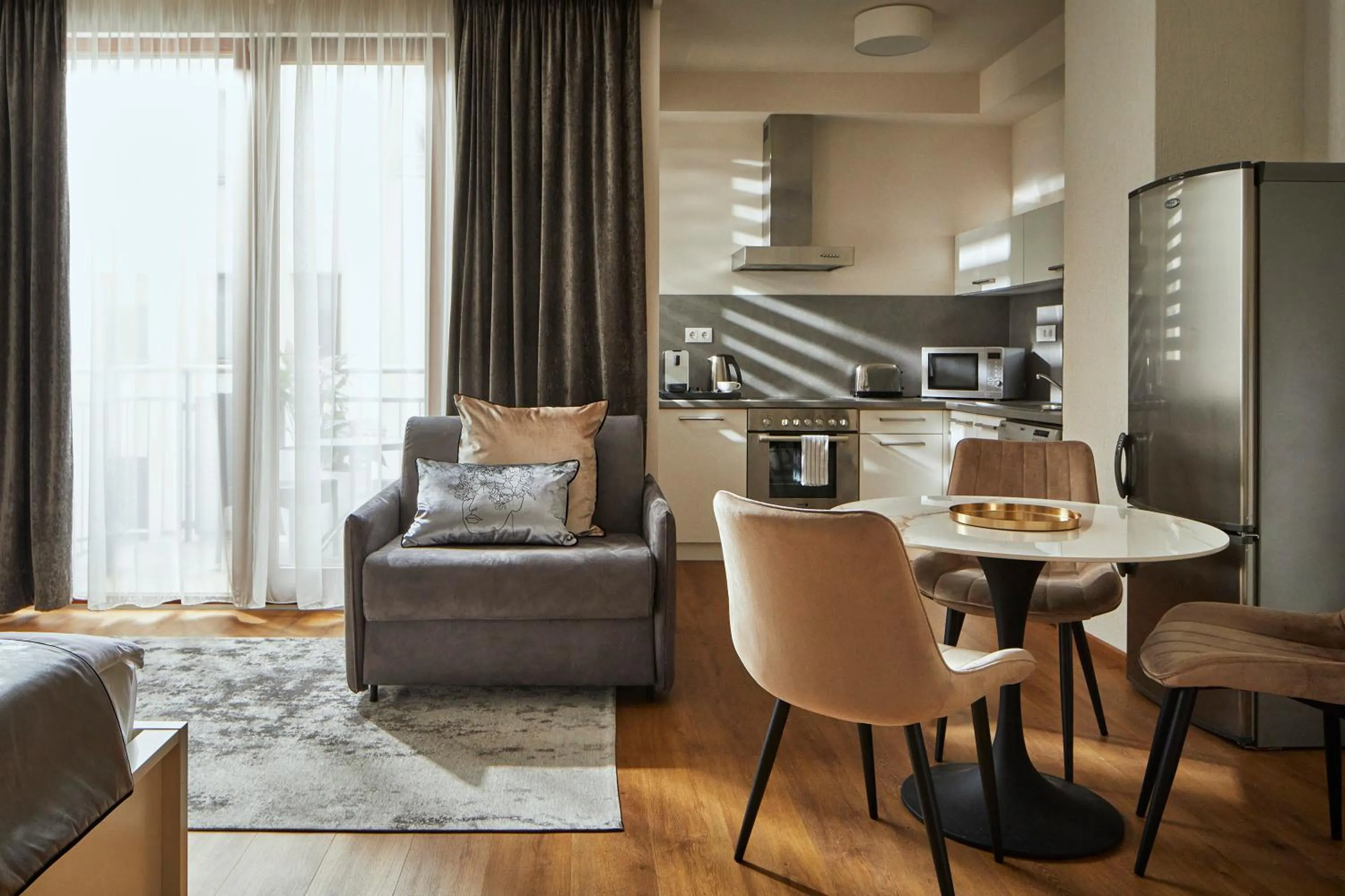 Dining area in 7Seasons Apartments Budapest