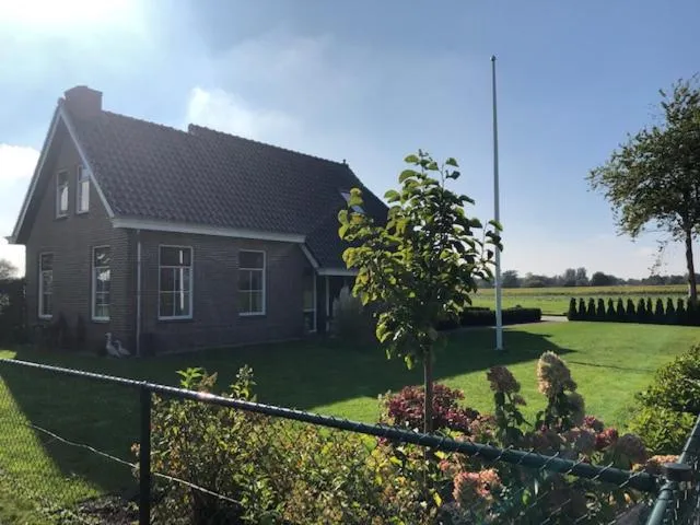 Property building in Bed en Breakfast The Wooden Wall