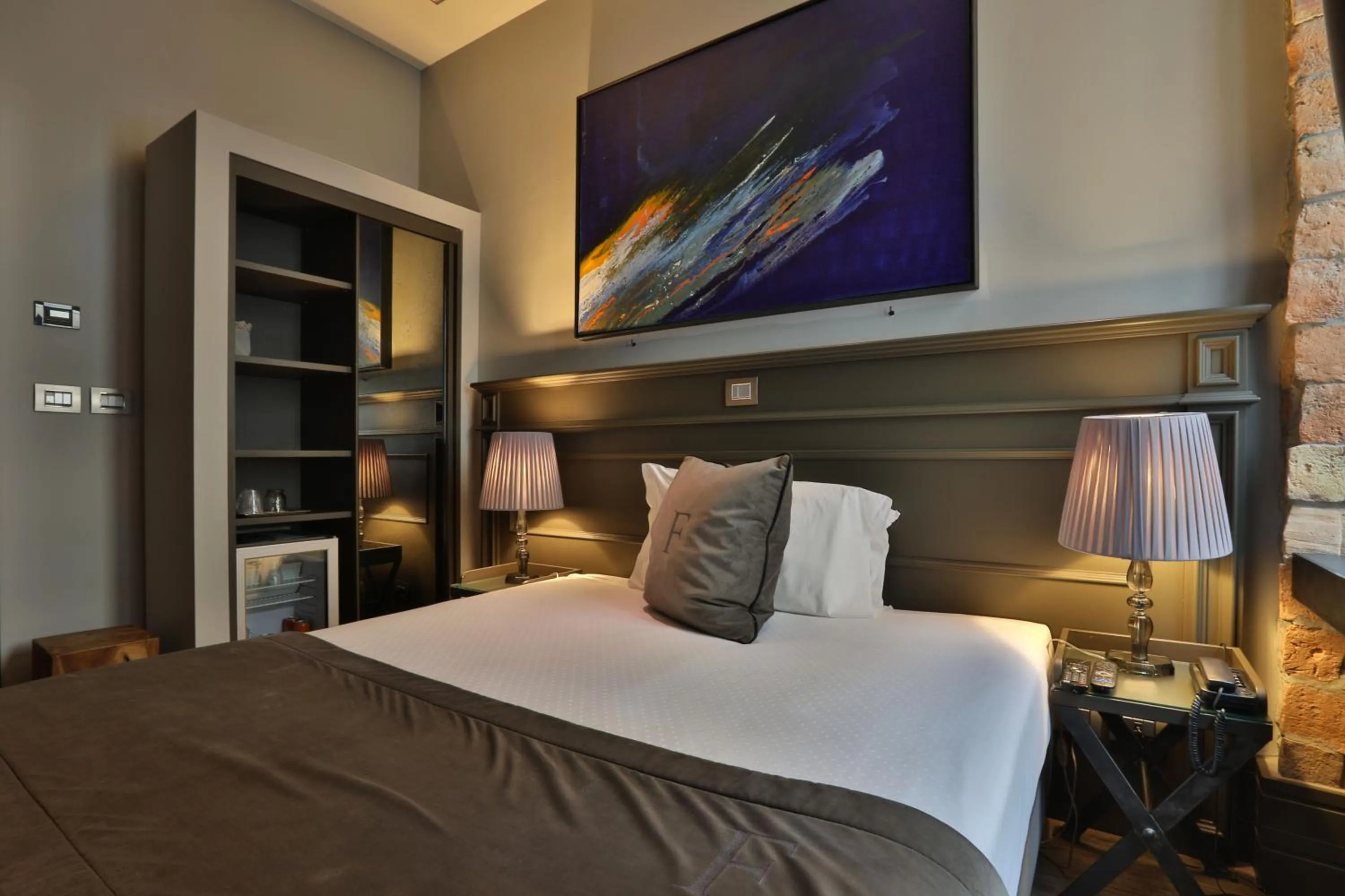 Photo of the whole room, Bed in Forvm boutique Hotel