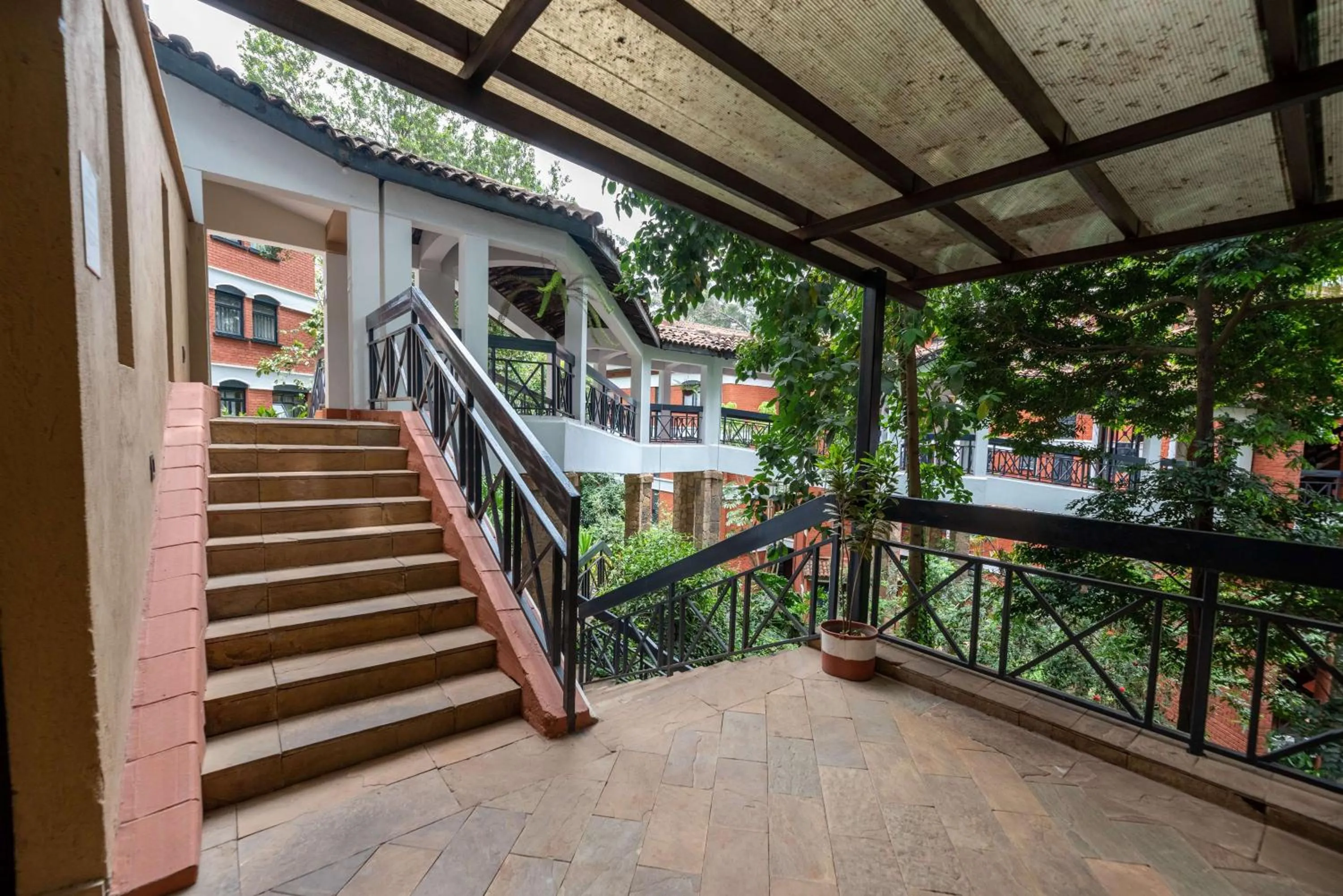 Restaurant/places to eat in Heri Heights Hotel Apartments, SureStay Collection by Best Western