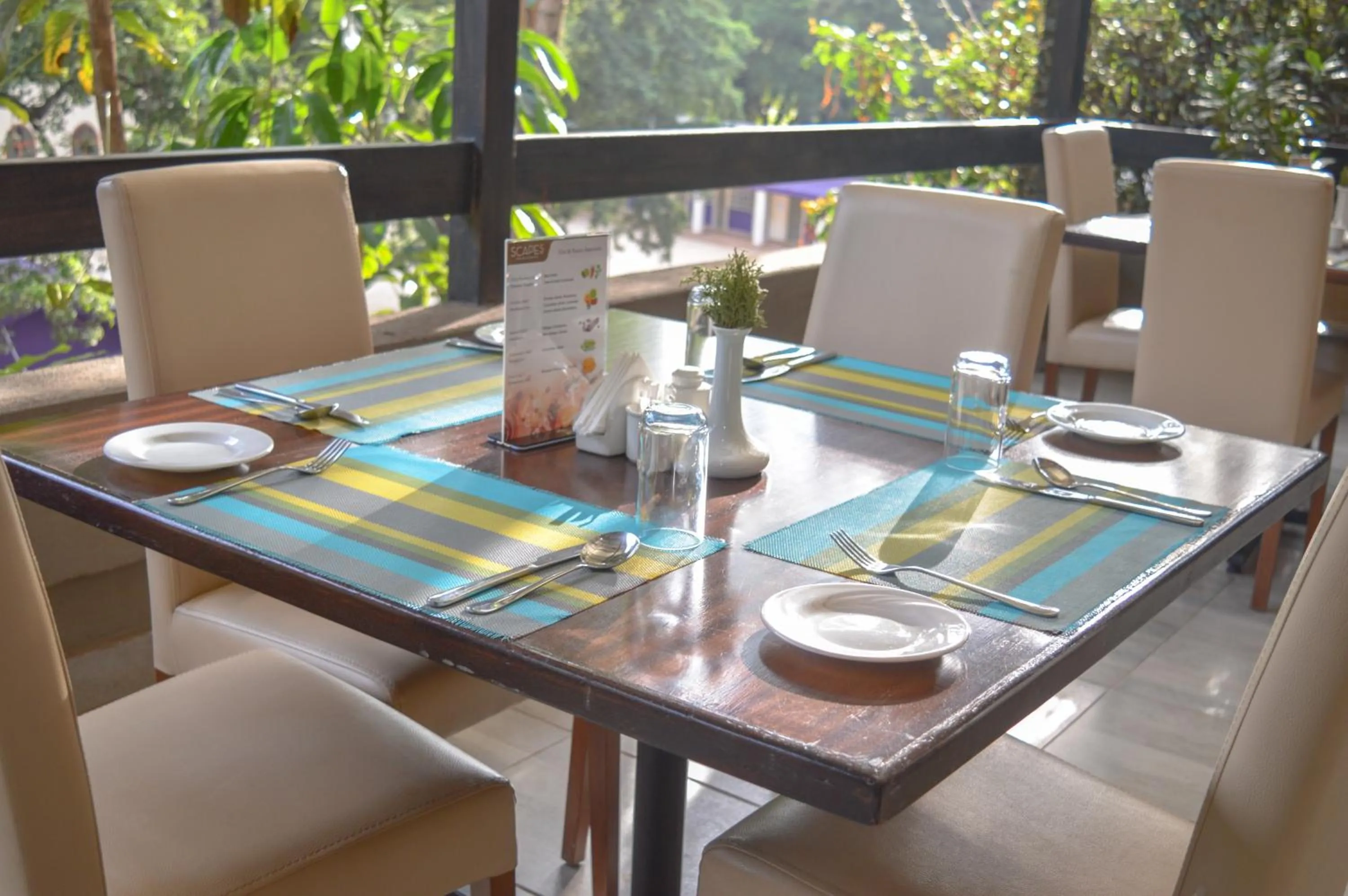 Restaurant/places to eat in Heri Heights Hotel Apartments, SureStay Collection by Best Western