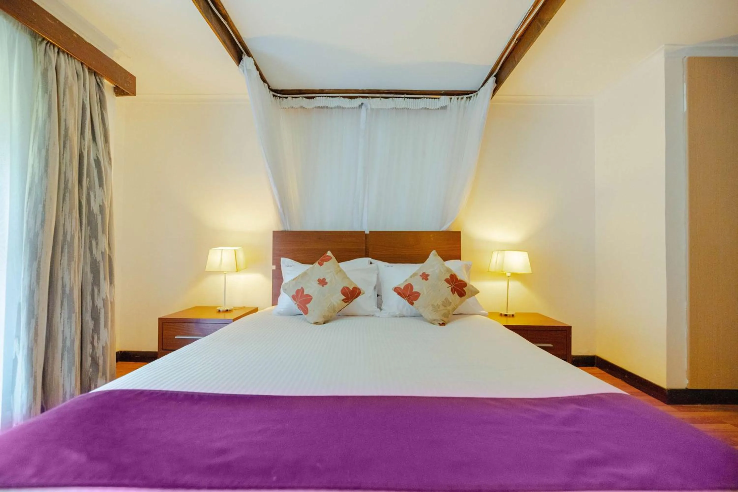 Bedroom, Bed in Heri Heights Hotel Apartments, SureStay Collection by Best Western