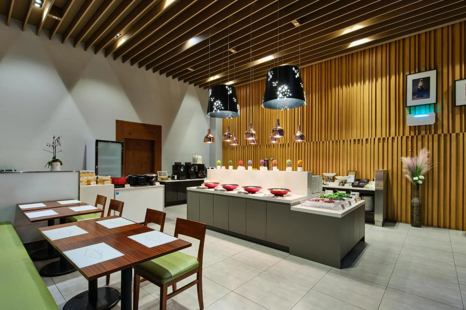 Restaurant/places to eat in Hotel Atrium Jongno