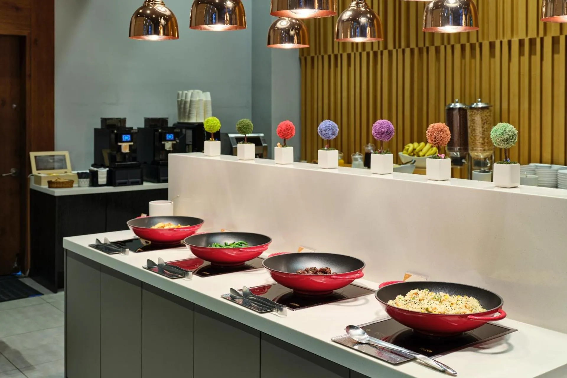 Restaurant/places to eat in Hotel Atrium Jongno