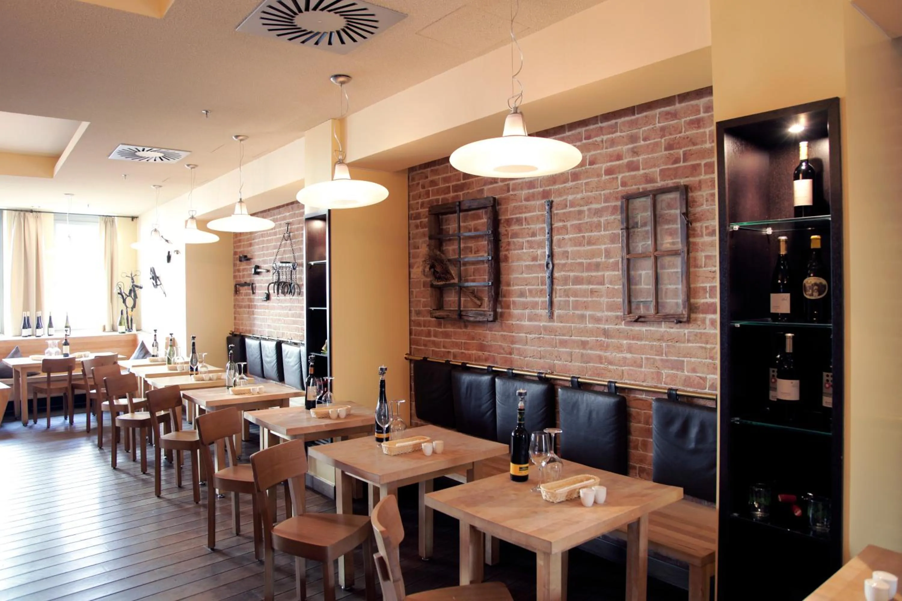 Restaurant/places to eat in Lindner Hotel Vienna Am Belvedere, part of JdV by Hyatt