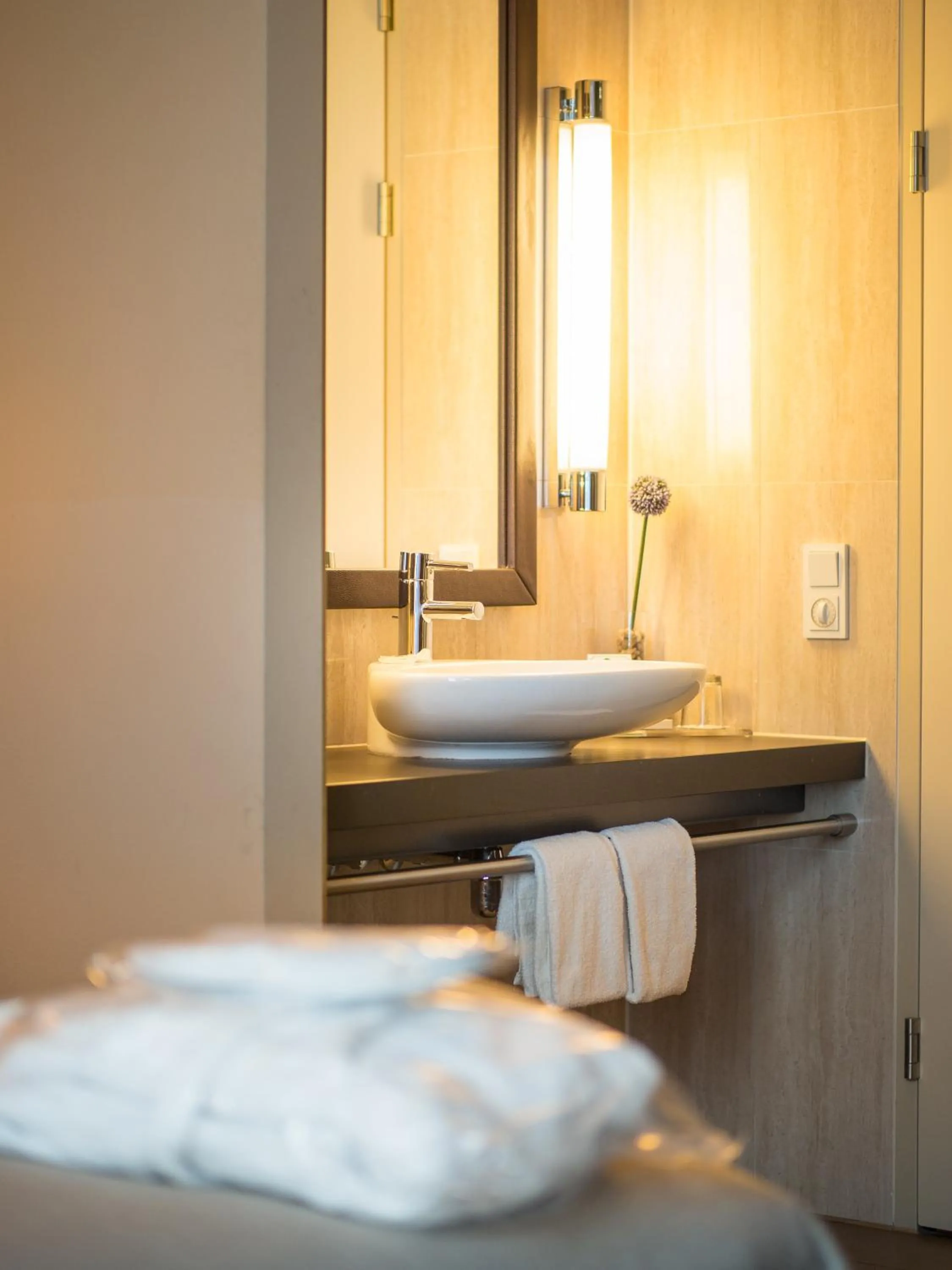 Bathroom in Lindner Hotel Vienna Am Belvedere, part of JdV by Hyatt