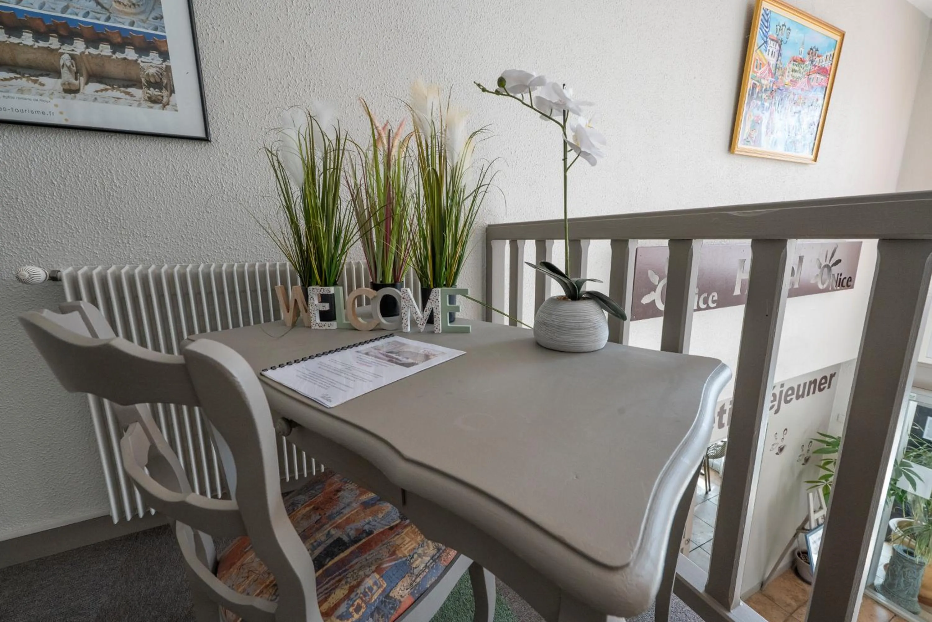Living room in Contact Hôtel O'Nice Saintes