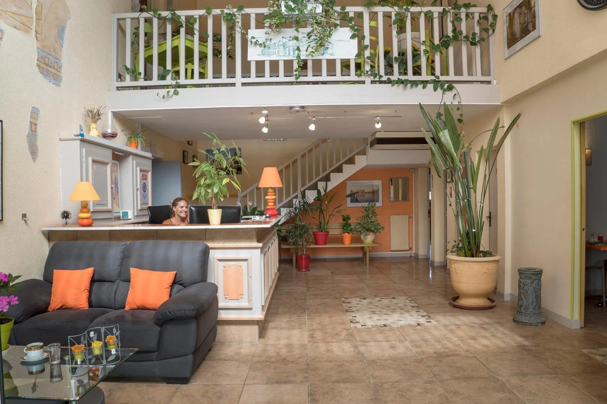 Lobby or reception in Contact Hôtel O'Nice Saintes