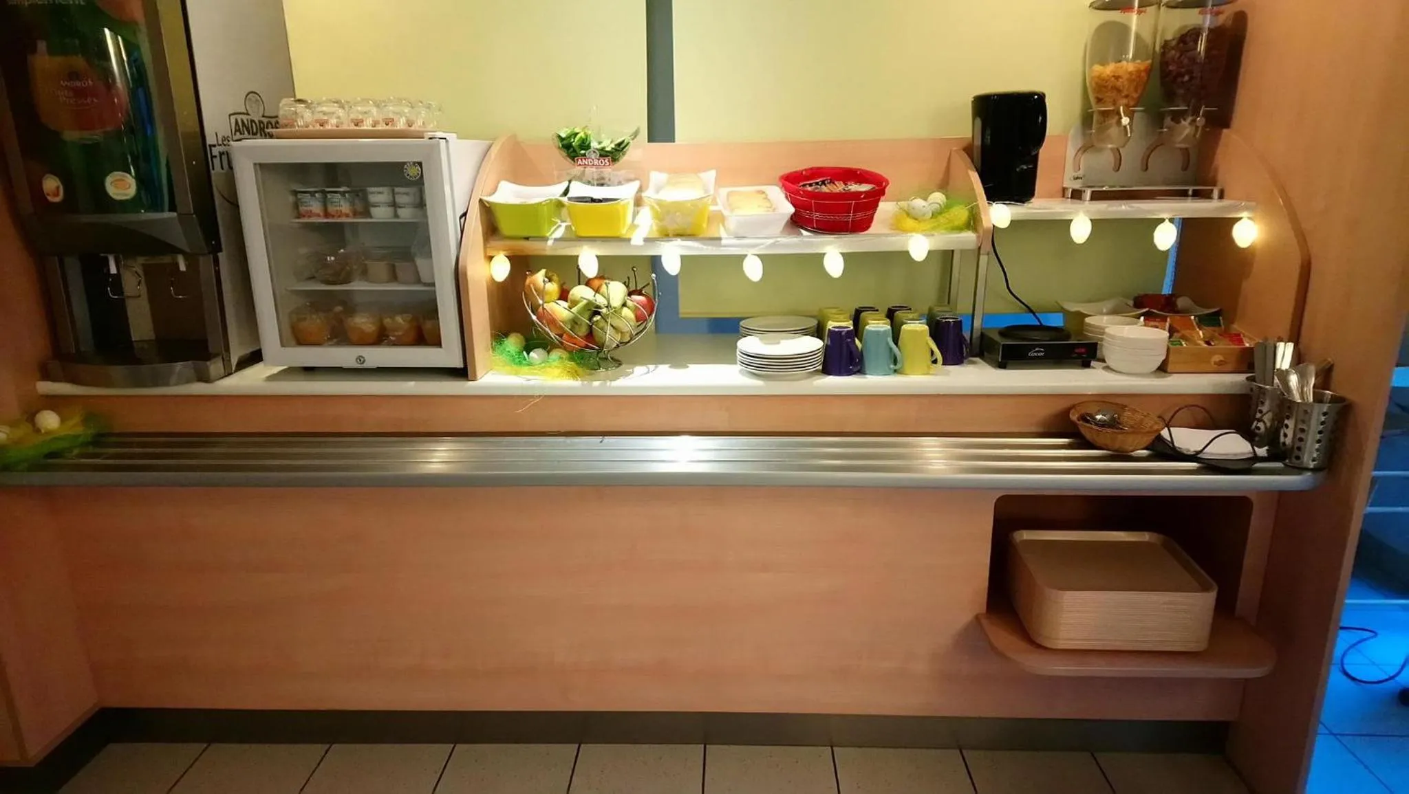 Food and drinks in Hotel Inn Design Laon