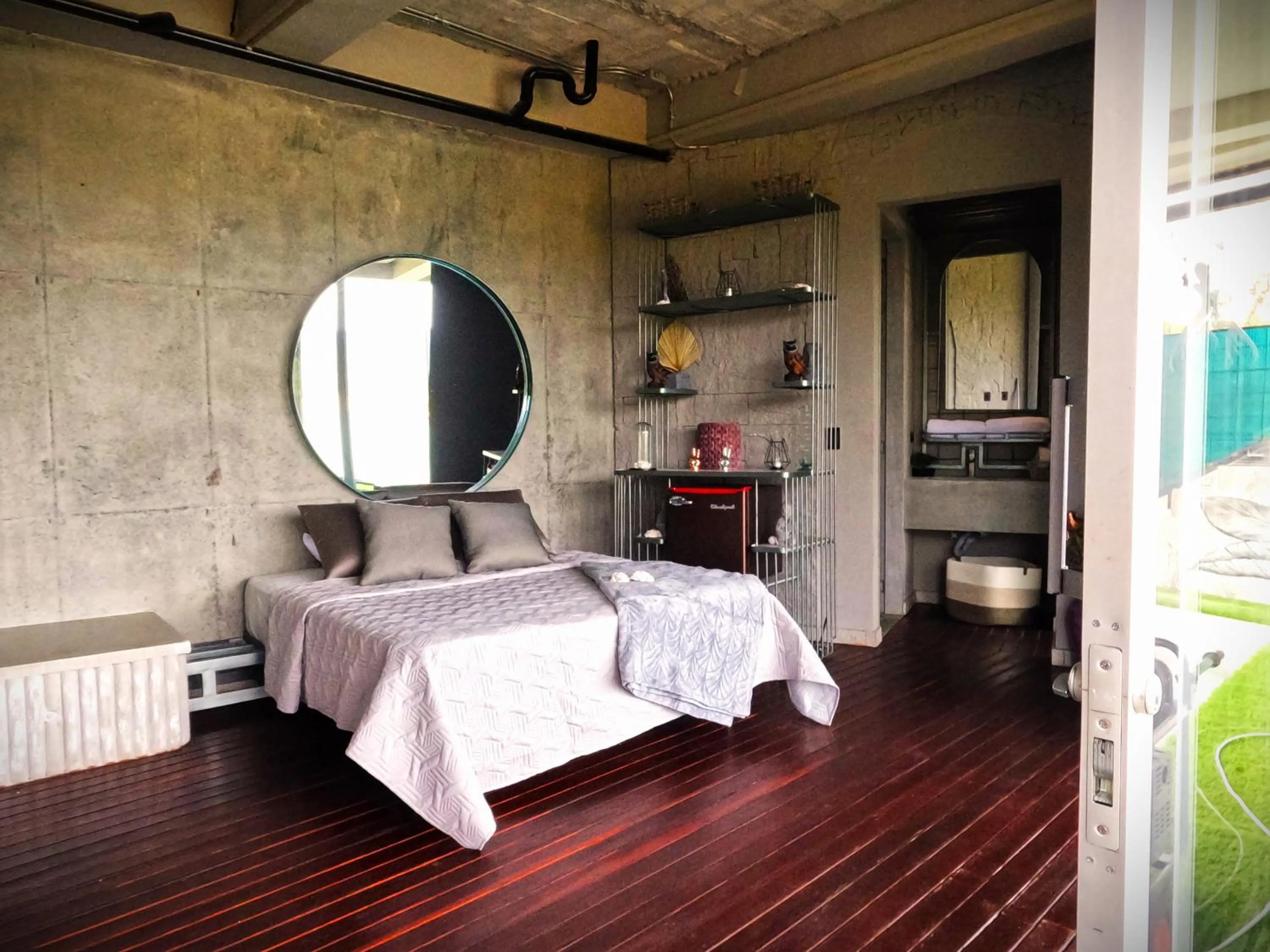 Bed in EleMYNT LifeStyle Hotel