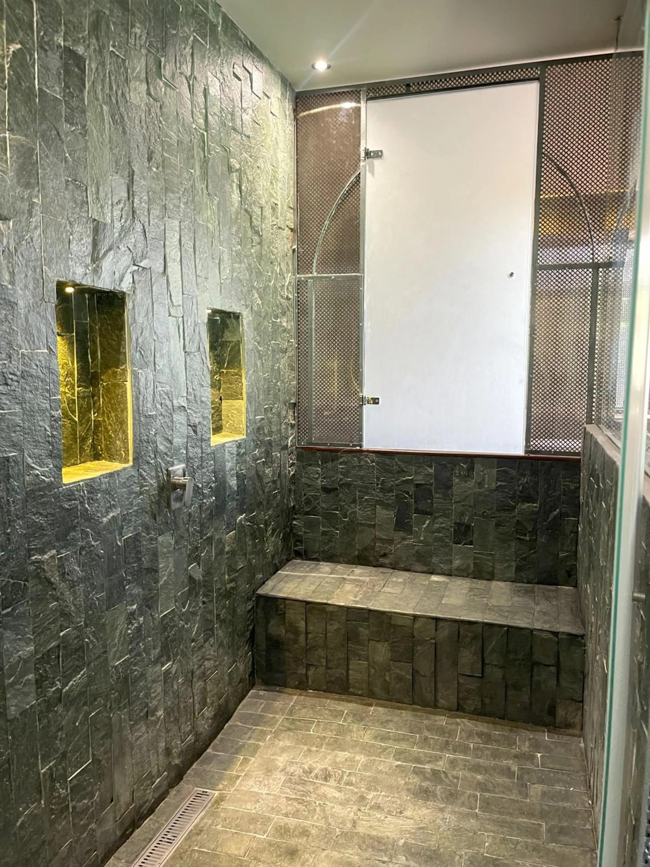 Shower in EleMYNT LifeStyle Hotel