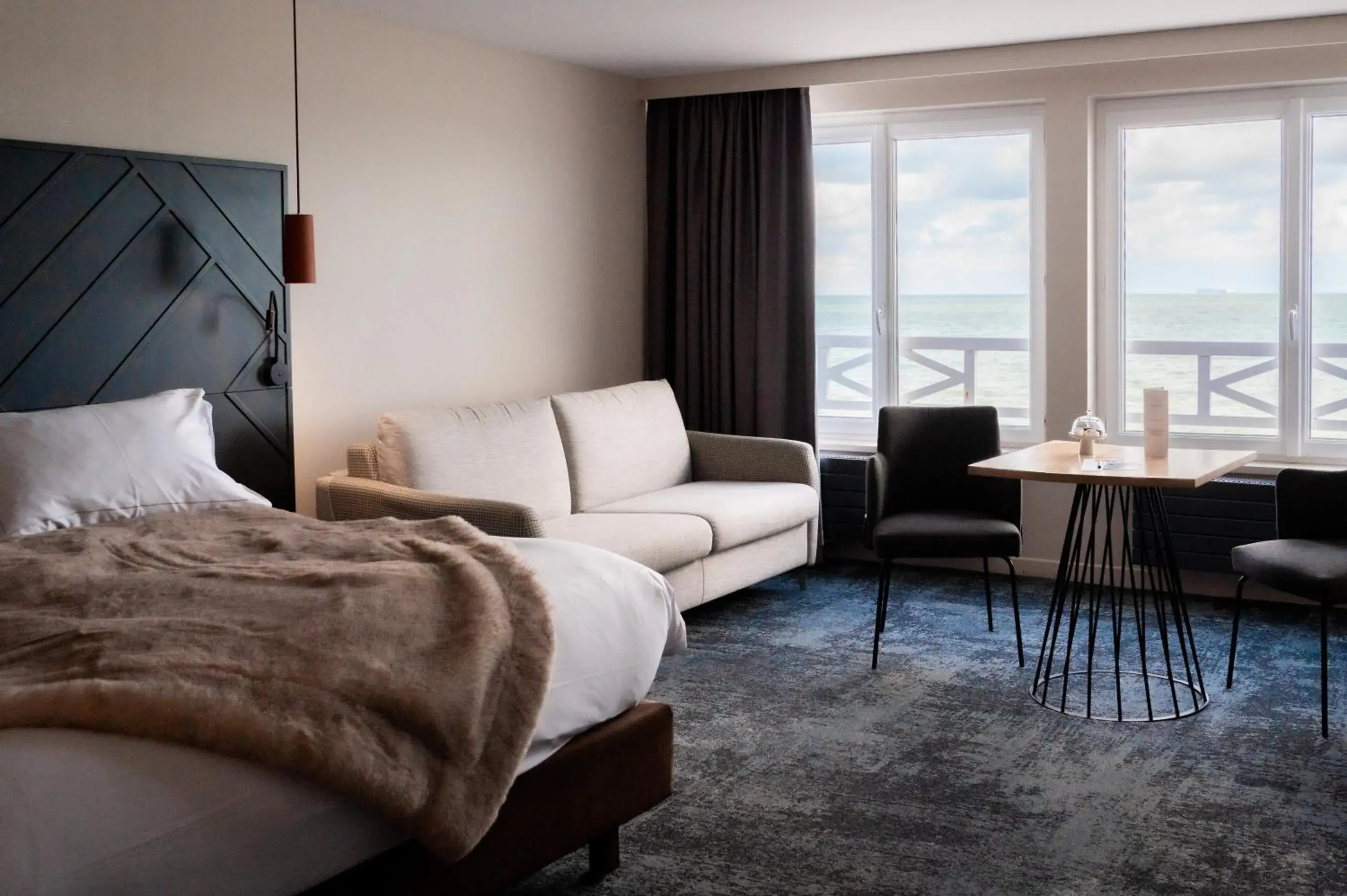 Privilege Double or Twin Room with Sea View in Hotel Atlantic Privilege Double or Twin Room with Sea View in Hotel Atlantic