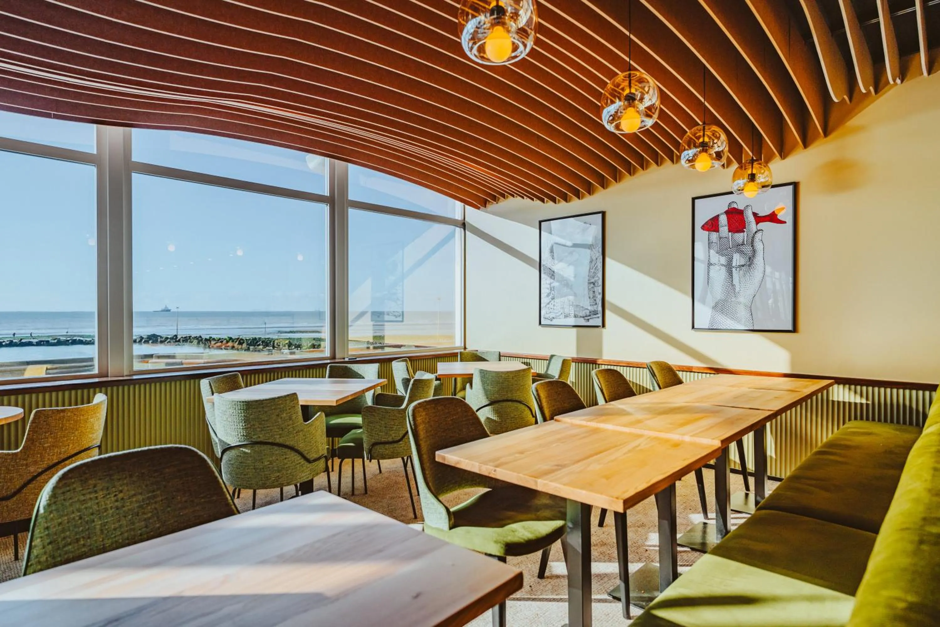 Restaurant/places to eat in Hotel Atlantic