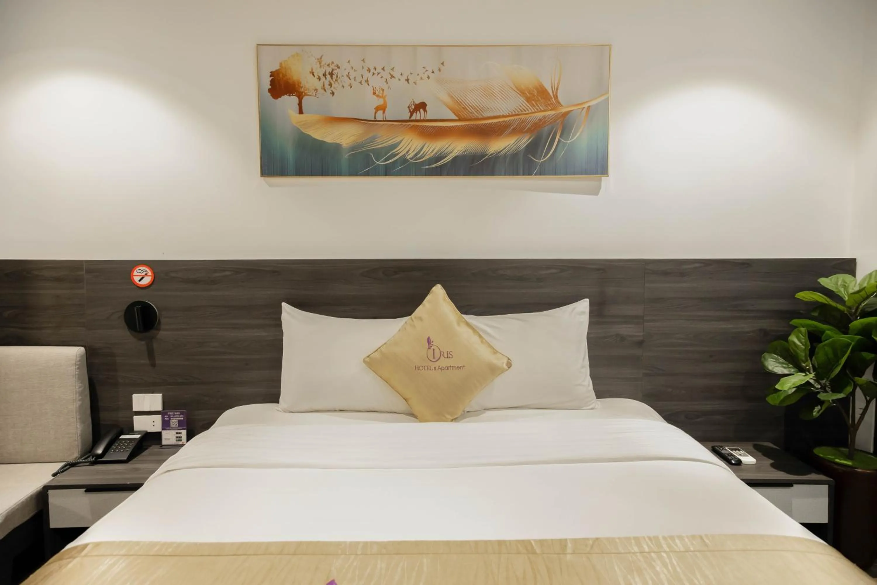 Bedroom, Bed in IRIS Hotel Hải Phòng