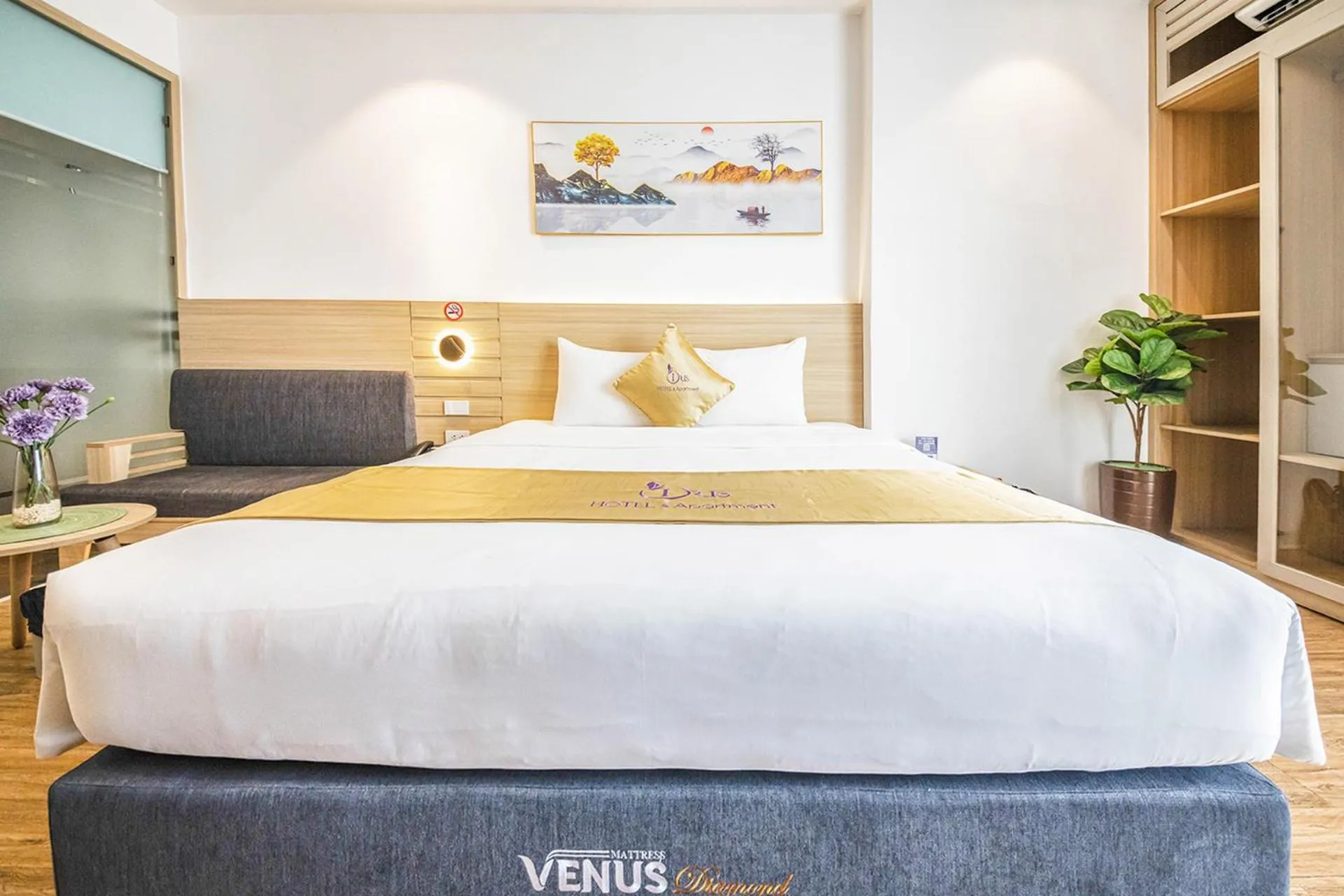 Bed in IRIS Hotel Hải Phòng