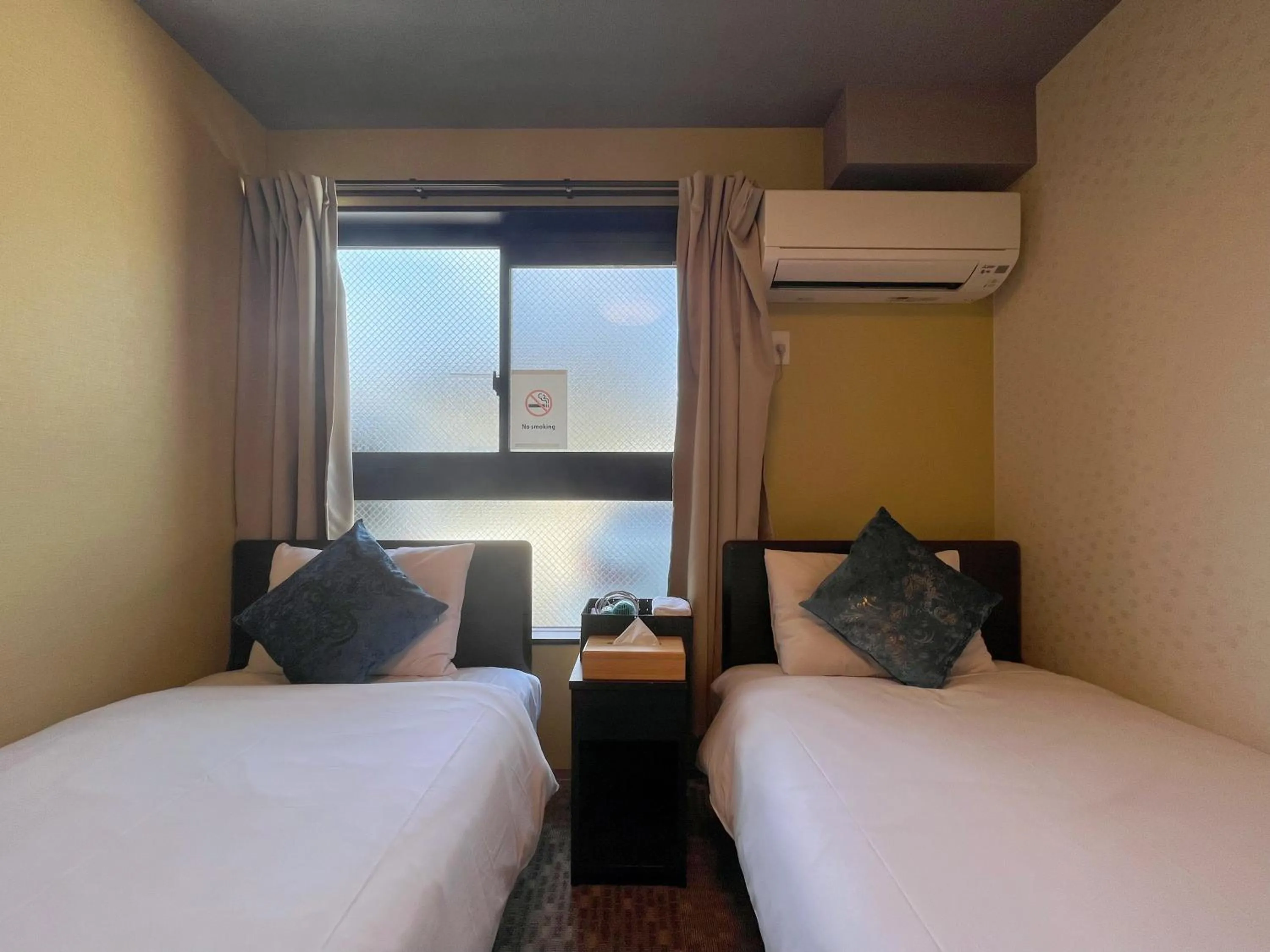 Bed in Miro Kyoto Nijo Hotel