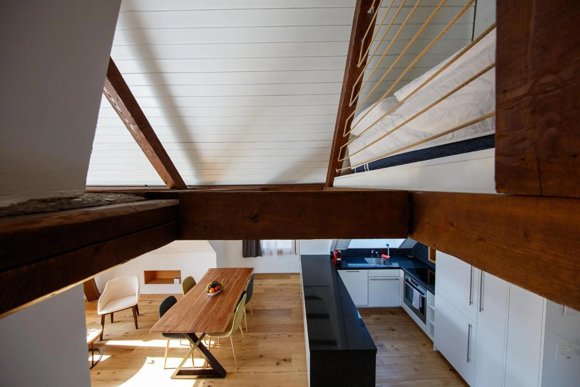 Living room in BERG & BERG APARTMENTS - Spiez Self-Check-in