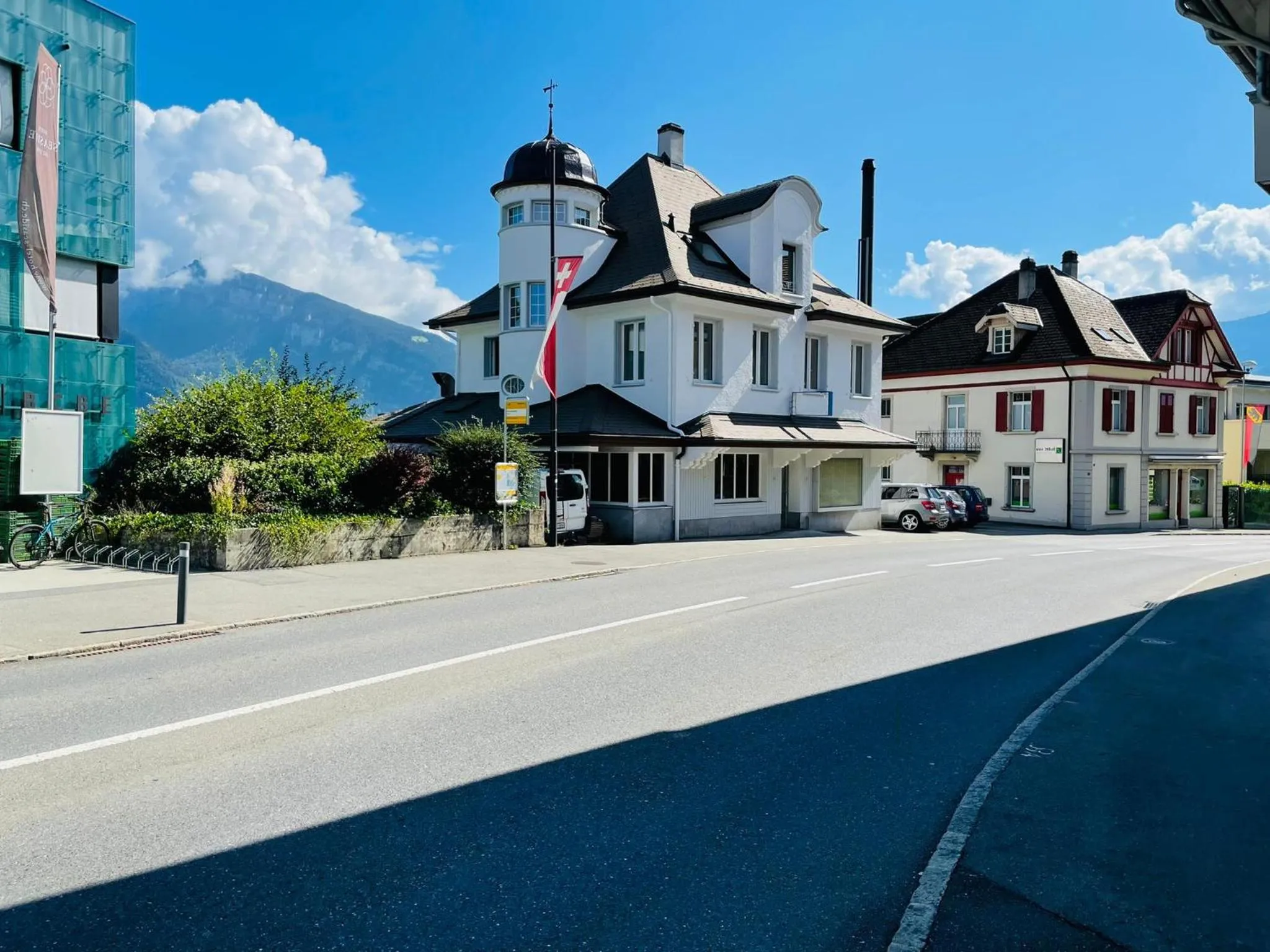 Property building in BERG & BERG APARTMENTS - Spiez Self-Check-in