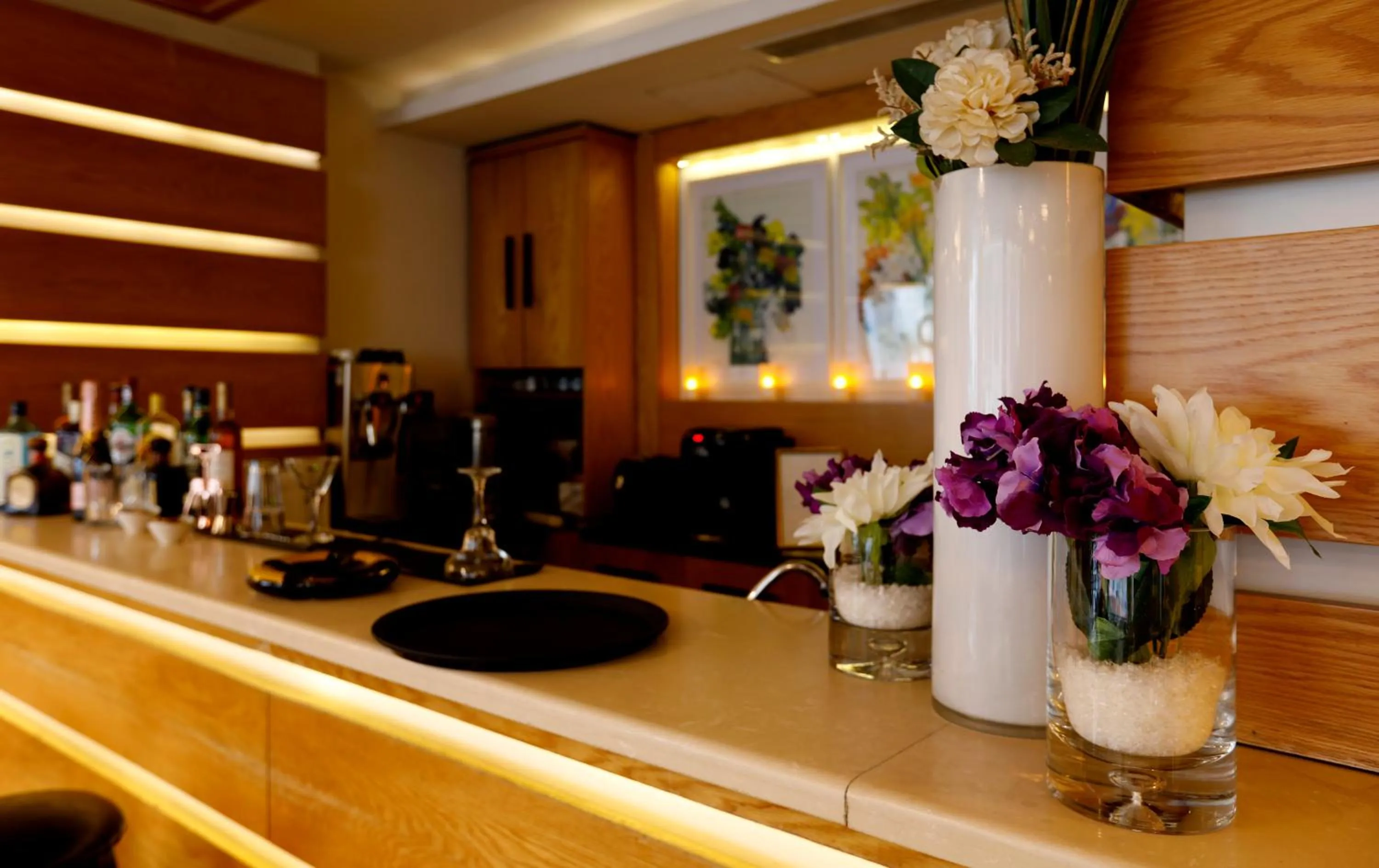 Lounge or bar in WH Hotel