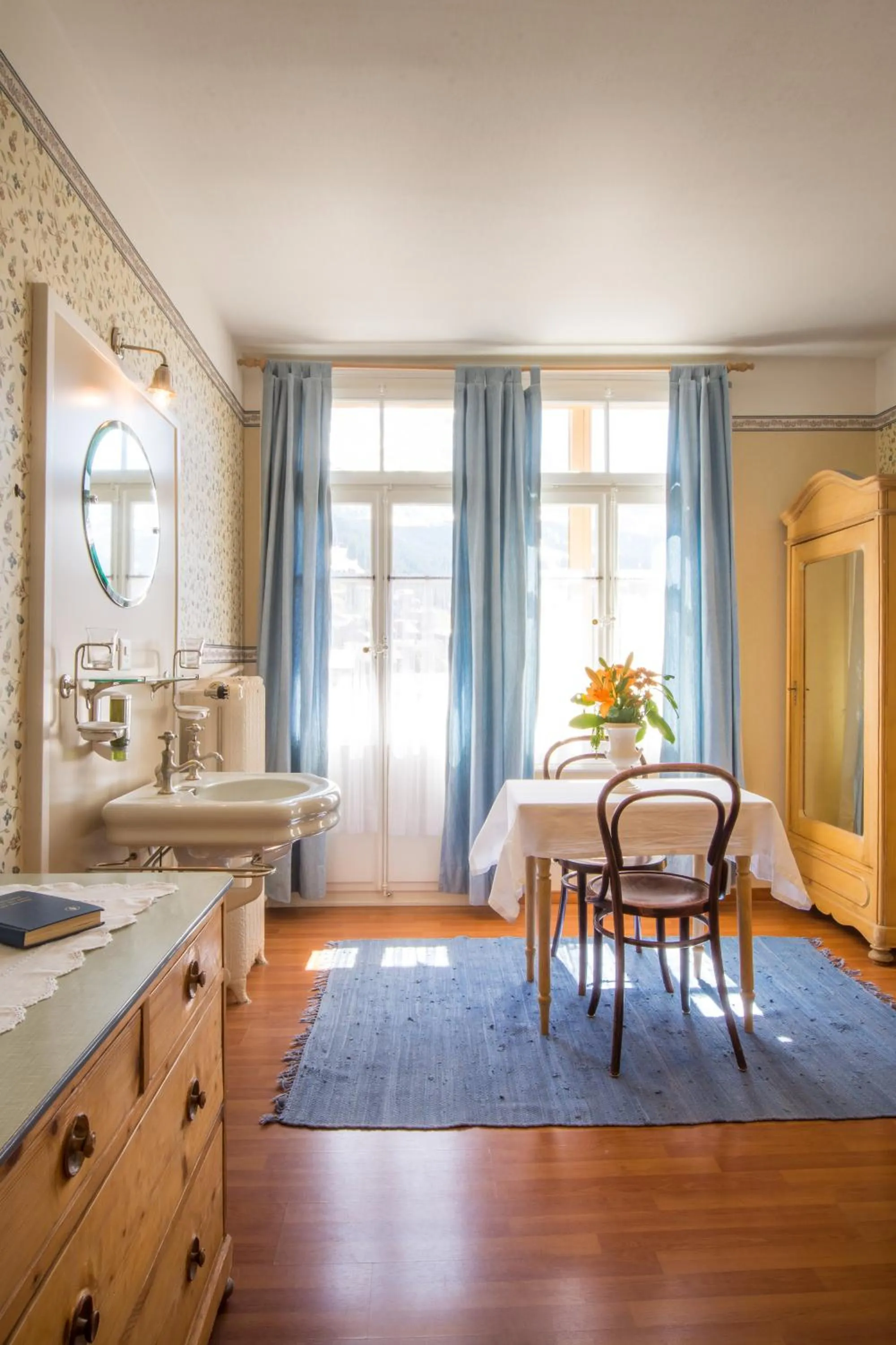 Photo of the whole room in Historic Hotel Falken